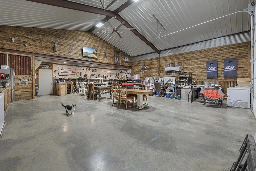 Single Family Residence For Sale in Cass County , 1408 Pine Wilderness Drive, Queen City, Texas 75572, 3 Bedrooms, 3 Bathrooms, 2 Garage spaces, 2,375 Sqft, built in 2016, Price $759,900, mls#21342208, Real Estate Agent in Queen City, Homes For Sale in Cass county, Homes For Sale in Queen City, Realtor in Queen City Texas, Real Estate Brokerage Independent Realty Texas, Luminita Cordes Realtor