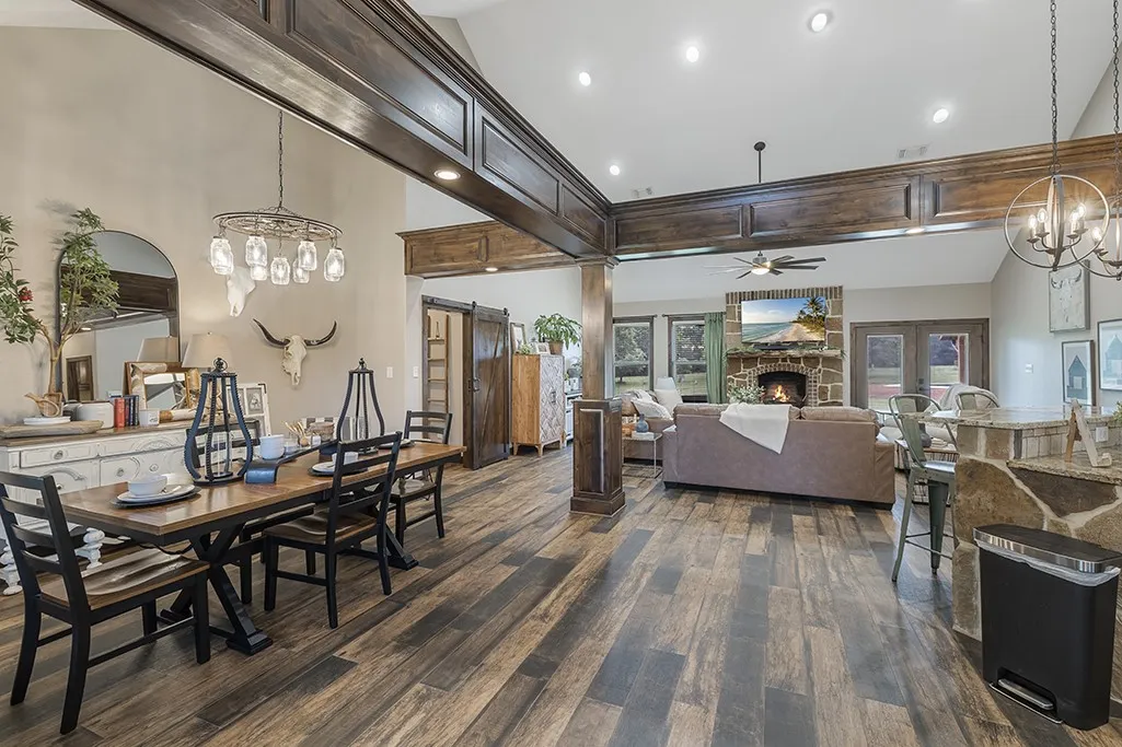 Single Family Residence For Sale in Cass County , 1408 Pine Wilderness Drive, Queen City, Texas 75572, 3 Bedrooms, 3 Bathrooms, 2 Garage spaces, 2,375 Sqft, built in 2016, Price $759,900, mls#21342208, Real Estate Agent in Queen City, Homes For Sale in Cass county, Homes For Sale in Queen City, Realtor in Queen City Texas, Real Estate Brokerage Independent Realty Texas, Luminita Cordes Realtor