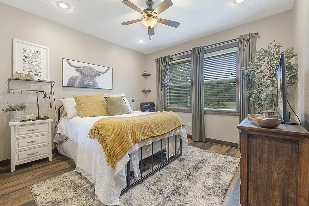 Single Family Residence For Sale in Cass County , 1408 Pine Wilderness Drive, Queen City, Texas 75572, 3 Bedrooms, 3 Bathrooms, 2 Garage spaces, 2,375 Sqft, built in 2016, Price $759,900, mls#21342208, Real Estate Agent in Queen City, Homes For Sale in Cass county, Homes For Sale in Queen City, Realtor in Queen City Texas, Real Estate Brokerage Independent Realty Texas, Luminita Cordes Realtor