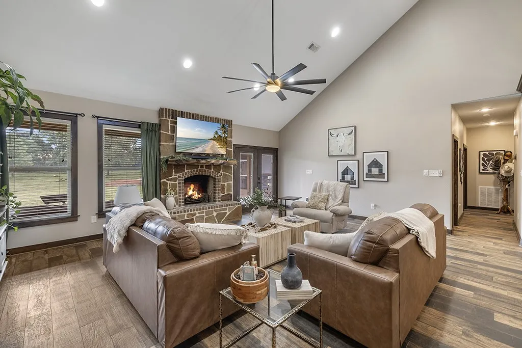 Single Family Residence For Sale in Cass County , 1408 Pine Wilderness Drive, Queen City, Texas 75572, 3 Bedrooms, 3 Bathrooms, 2 Garage spaces, 2,375 Sqft, built in 2016, Price $759,900, mls#21342208, Real Estate Agent in Queen City, Homes For Sale in Cass county, Homes For Sale in Queen City, Realtor in Queen City Texas, Real Estate Brokerage Independent Realty Texas, Luminita Cordes Realtor