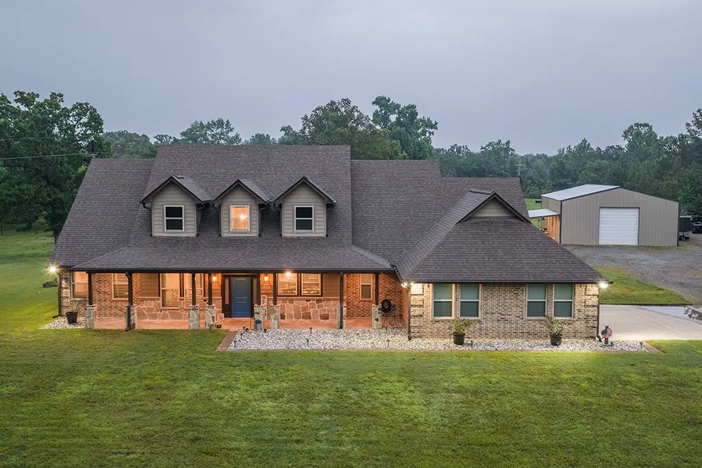 Single Family Residence For Sale in Cass County , 1408 Pine Wilderness Drive, Queen City, Texas 75572, 3 Bedrooms, 3 Bathrooms, 2 Garage spaces, 2,375 Sqft, built in 2016, Price $759,900, mls#21342208, Real Estate Agent in Queen City, Homes For Sale in Cass county, Homes For Sale in Queen City, Realtor in Queen City Texas, Real Estate Brokerage Independent Realty Texas, Luminita Cordes Realtor
