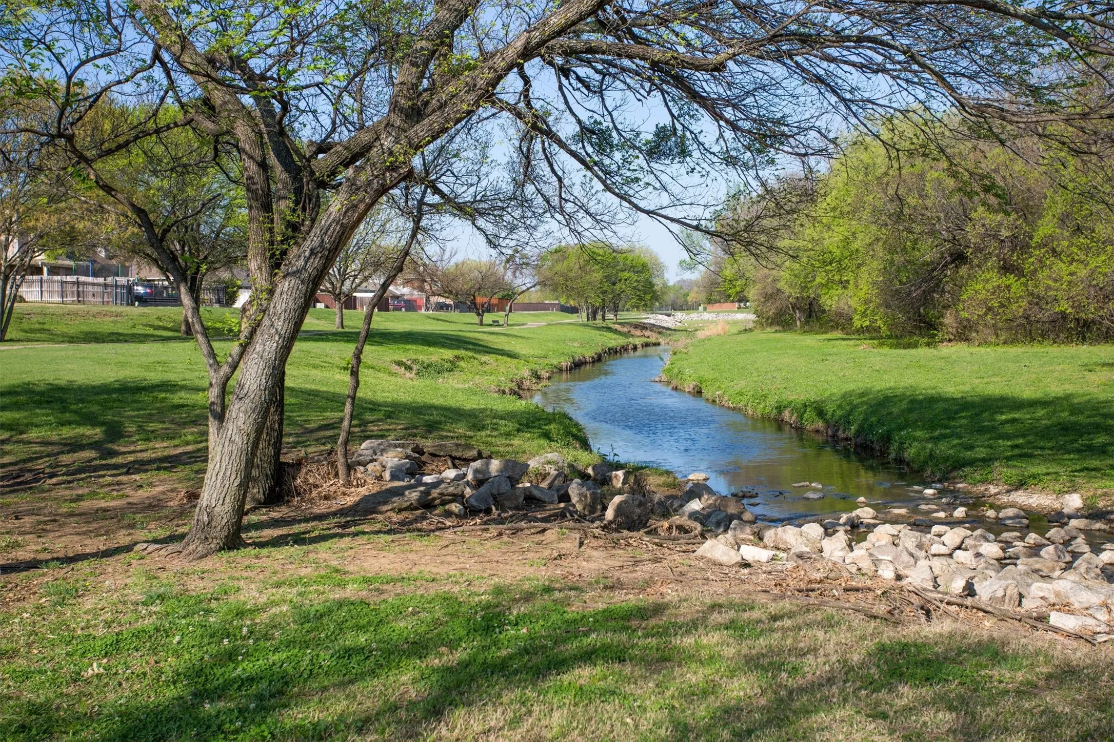 Single Family Residence For Rent in Denton County , 1324 Winnipeg Drive, Lewisville, Texas 75077, 4 Bedroom, 3 Bathroom, 2 Garage spaces, 2,569 Sqft, built in 1996, mls#21339706, Real Estate Agent in Lewisville, Homes For Rent in Denton county, Homes For Rent in Lewisville, Realtor in Lewisville Texas, Real Estate Brokerage Independent Realty Texas, Luminita Cordes Realtor
