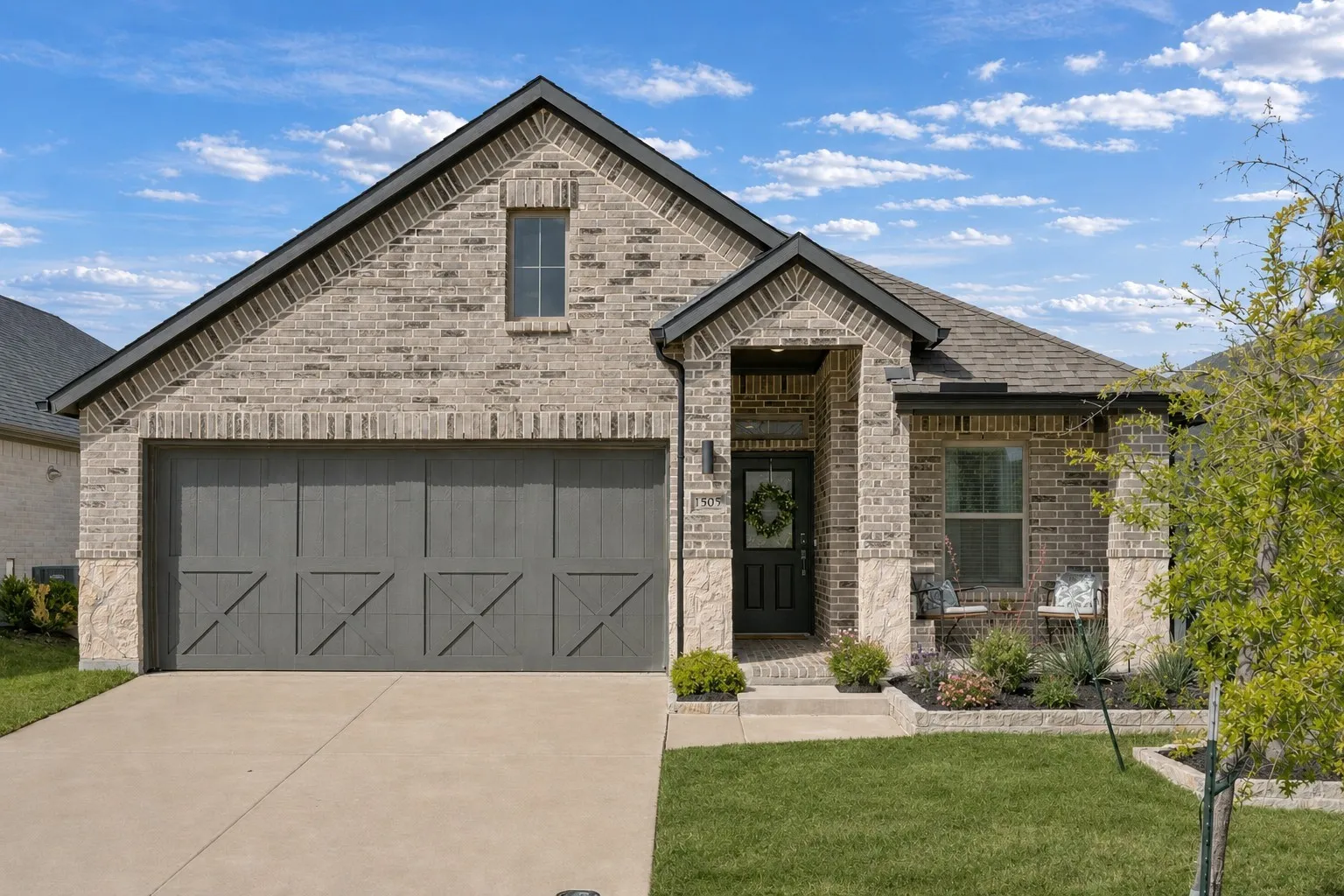 Welcome to 1505 Wayback Dr! This 2022 build home show like a model. Step into your new home!