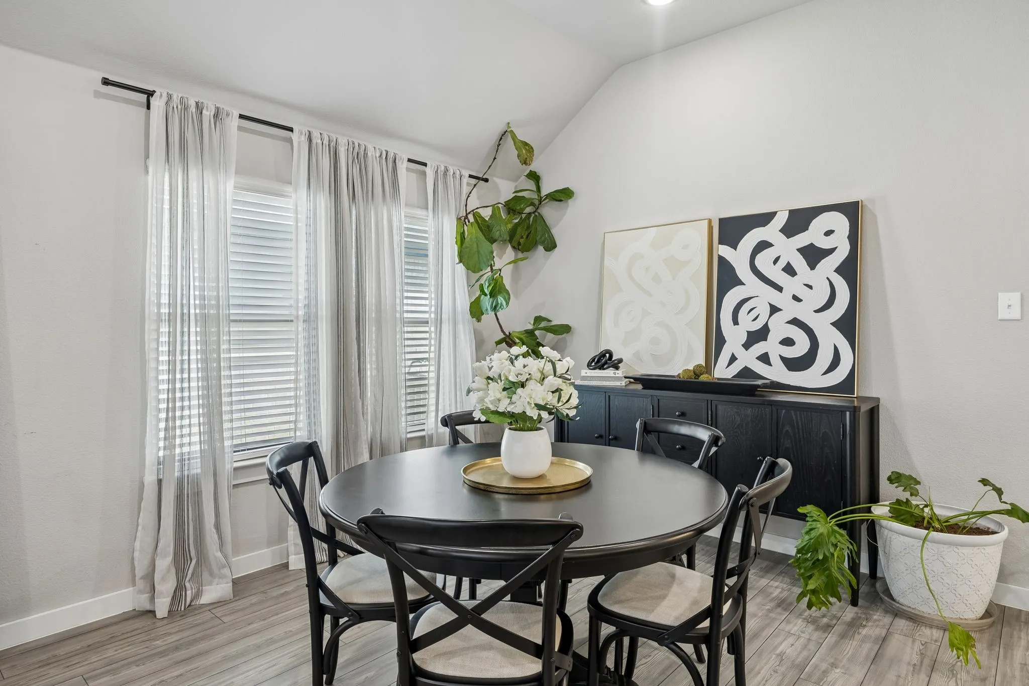 Single Family Residence For Sale in Collin County , 1505 Wayback Drive, Celina, Texas 75009, 4 Bedroom, 2 Bathroom, 2 Garage spaces, 1,878 Sqft, built in 2022, mls#21341806, Real Estate Agent in Celina, Homes For Sale in Collin county, Homes For Sale in Celina, Realtor in Celina Texas, Real Estate Brokerage Independent Realty Texas, Luminita Cordes Realtor