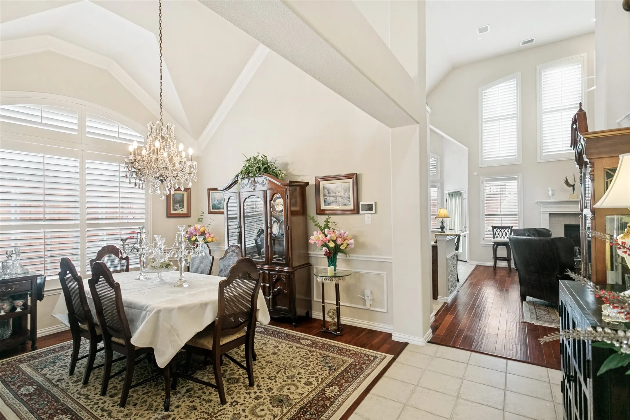 Single Family Residence For Sale in Collin County , 8708 Winter Wood Court, Plano, Texas 75024, 5 Bedroom, 4 Bathroom, 2 Garage spaces, 3,434 Sqft, built in 2000, mls#21341976, Real Estate Agent in Plano, Homes For Sale in Collin county, Homes For Sale in Plano, Realtor in Plano Texas, Real Estate Brokerage Independent Realty Texas, Luminita Cordes Realtor