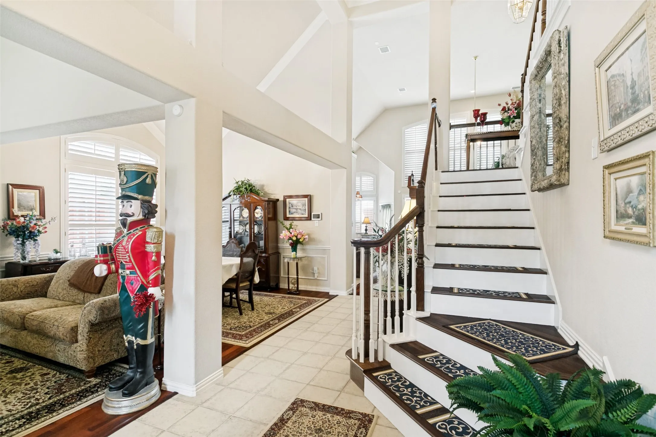Single Family Residence For Sale in Collin County , 8708 Winter Wood Court, Plano, Texas 75024, 5 Bedroom, 4 Bathroom, 2 Garage spaces, 3,434 Sqft, built in 2000, mls#21341976, Real Estate Agent in Plano, Homes For Sale in Collin county, Homes For Sale in Plano, Realtor in Plano Texas, Real Estate Brokerage Independent Realty Texas, Luminita Cordes Realtor