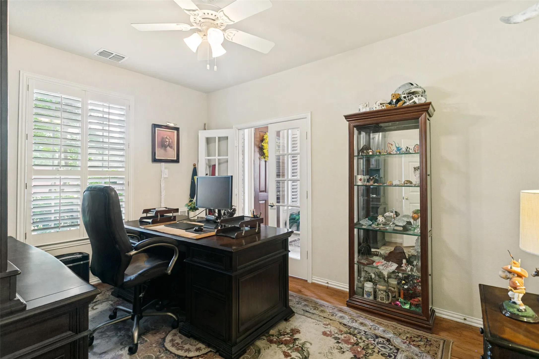 Single Family Residence For Sale in Collin County , 8708 Winter Wood Court, Plano, Texas 75024, 5 Bedroom, 4 Bathroom, 2 Garage spaces, 3,434 Sqft, built in 2000, mls#21341976, Real Estate Agent in Plano, Homes For Sale in Collin county, Homes For Sale in Plano, Realtor in Plano Texas, Real Estate Brokerage Independent Realty Texas, Luminita Cordes Realtor