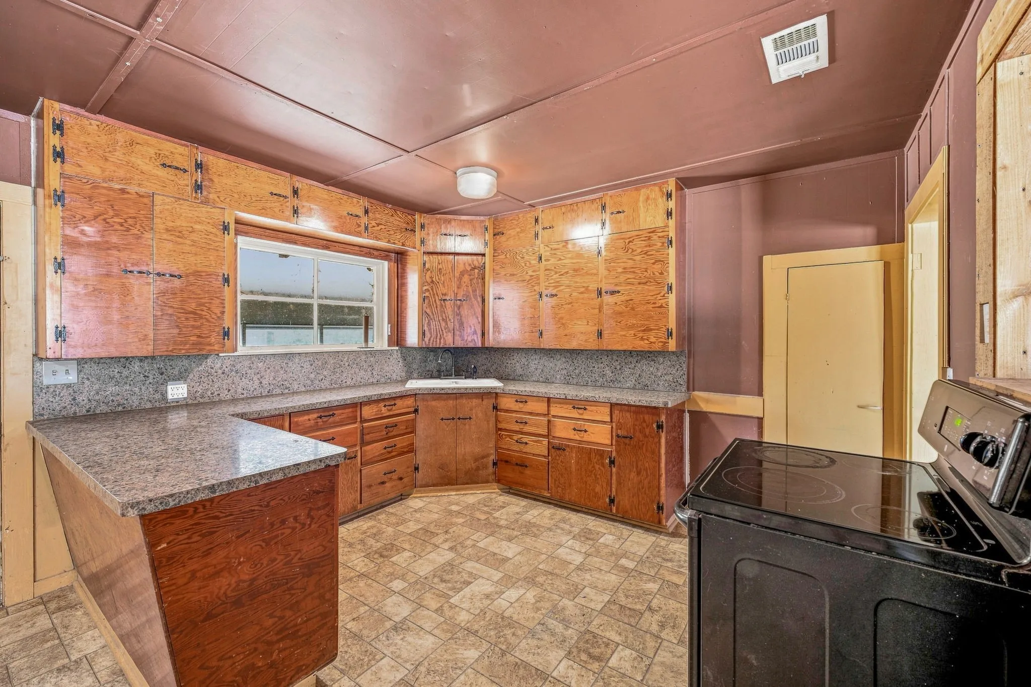 Ranch For Sale in Comanche County , 2401 County Road 382, Carlton, Texas 76436, 0, 0, Garage spaces, 0 Sqft, built in 1945, mls#21341176, Real Estate Agent in Carlton, Homes For Sale in Comanche county, Homes For Sale in Carlton, Realtor in Carlton Texas, Real Estate Brokerage Independent Realty Texas, Luminita Cordes Realtor