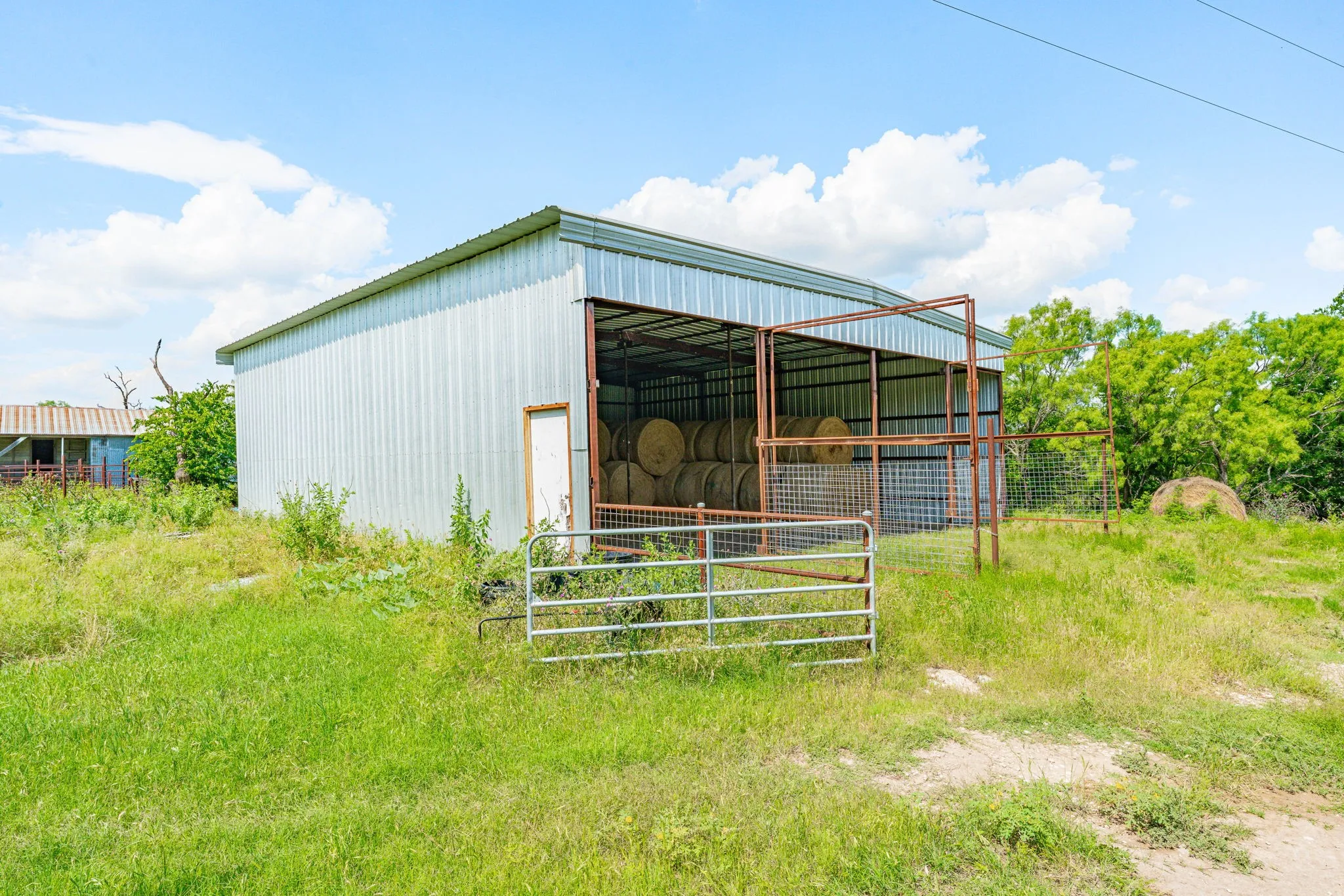 Ranch For Sale in Comanche County , 2401 County Road 382, Carlton, Texas 76436, 0, 0, Garage spaces, 0 Sqft, built in 1945, mls#21341176, Real Estate Agent in Carlton, Homes For Sale in Comanche county, Homes For Sale in Carlton, Realtor in Carlton Texas, Real Estate Brokerage Independent Realty Texas, Luminita Cordes Realtor