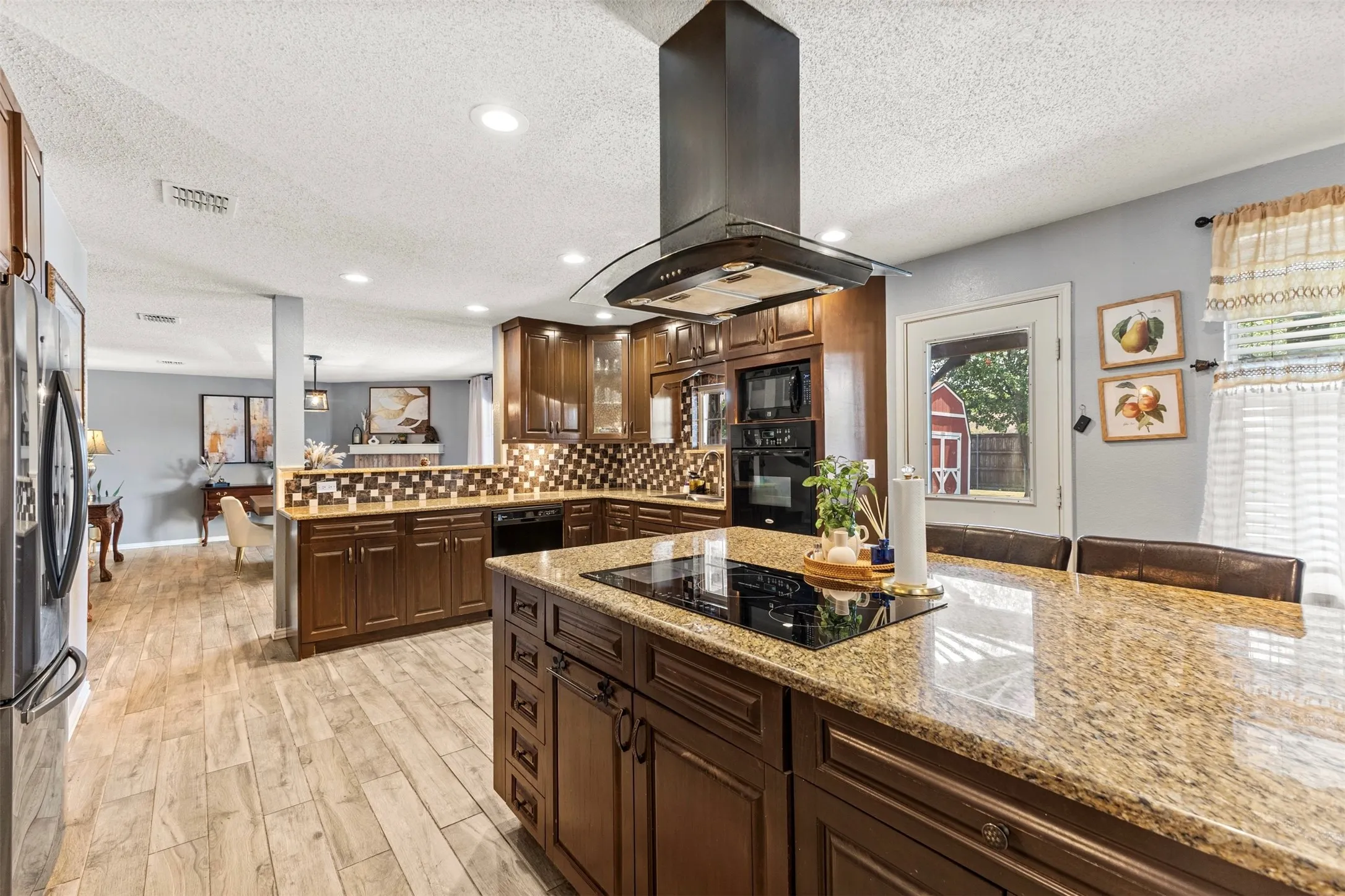 Single Family Residence For Sale in Collin County , 2924 Jamestown Drive, Wylie, Texas 75098, 4 Bedroom, 3 Bathroom, 2 Garage spaces, 2,785 Sqft, built in 2003, mls#21340858, Real Estate Agent in Wylie, Homes For Sale in Collin county, Homes For Sale in Wylie, Realtor in Wylie Texas, Real Estate Brokerage Independent Realty Texas, Luminita Cordes Realtor