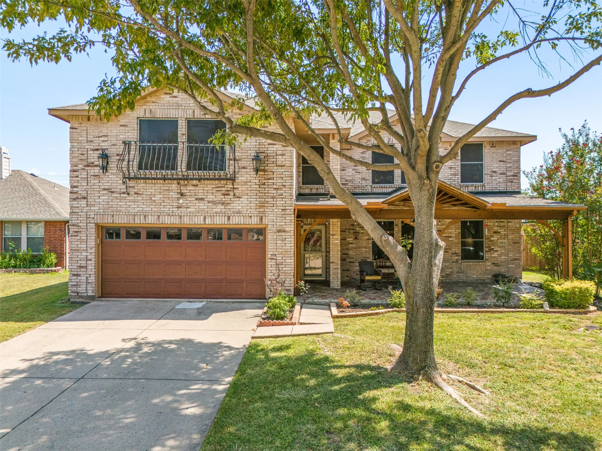 Single Family Residence For Sale in Collin County , 2924 Jamestown Drive, Wylie, Texas 75098, 4 Bedroom, 3 Bathroom, 2 Garage spaces, 2,785 Sqft, built in 2003, mls#21340858, Real Estate Agent in Wylie, Homes For Sale in Collin county, Homes For Sale in Wylie, Realtor in Wylie Texas, Real Estate Brokerage Independent Realty Texas, Luminita Cordes Realtor