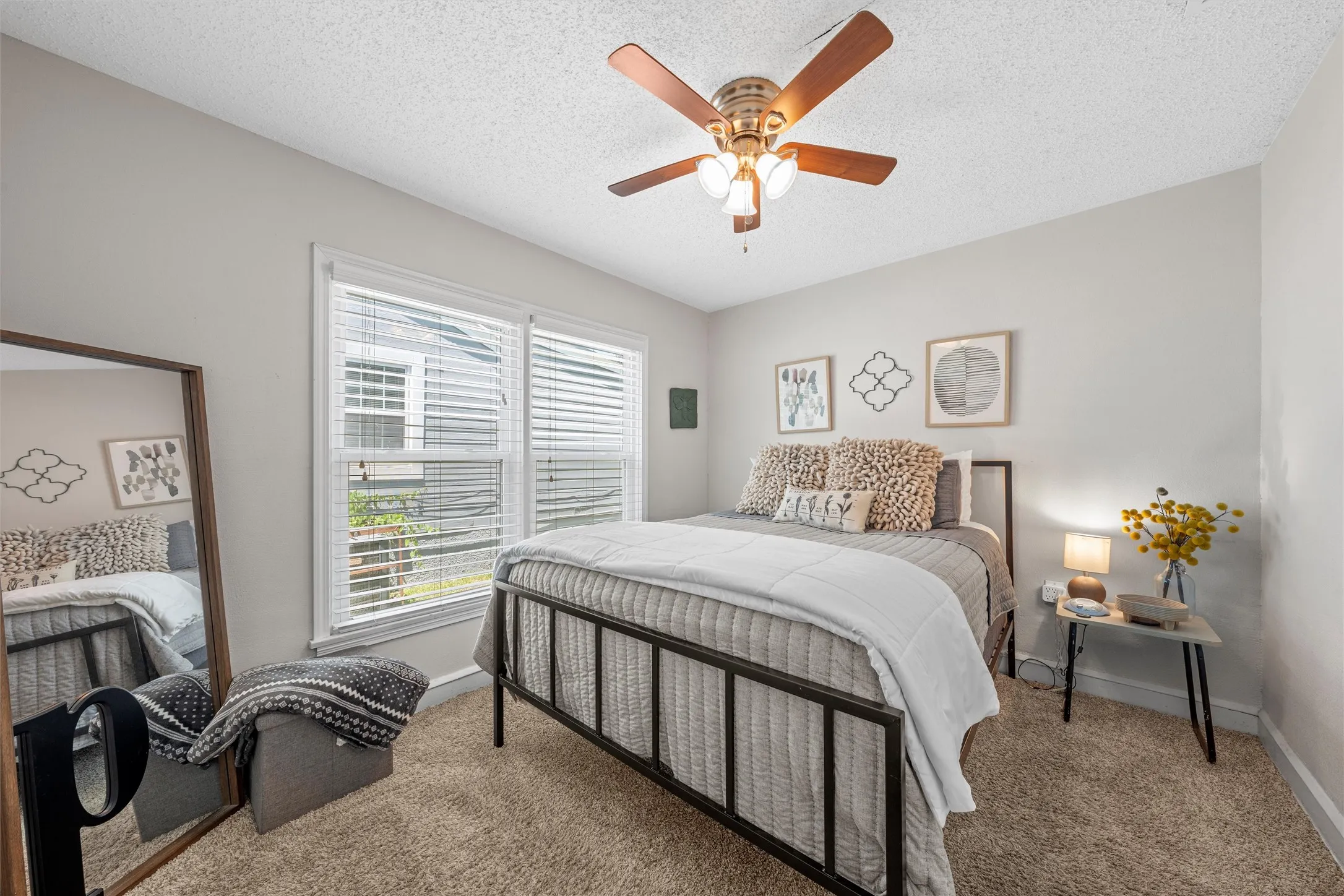 Single Family Residence For Sale in Mc Lennan County , 2701 Herring Avenue, Waco, Texas 76708, 3 Bedroom, 1 Bathroom, 1 Garage spaces, 1,082 Sqft, built in 1949, mls#21340692, Real Estate Agent in Waco, Homes For Sale in Mc Lennan county, Homes For Sale in Waco, Realtor in Waco Texas, Real Estate Brokerage Independent Realty Texas, Luminita Cordes Realtor