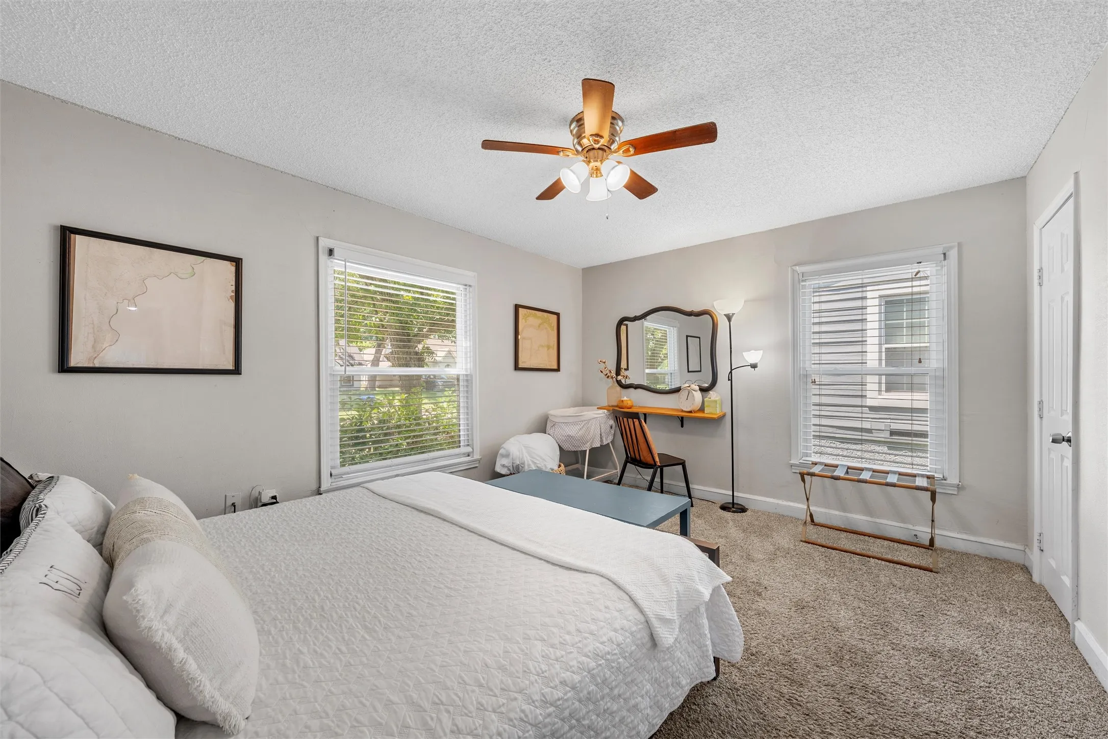 Single Family Residence For Sale in Mc Lennan County , 2701 Herring Avenue, Waco, Texas 76708, 3 Bedroom, 1 Bathroom, 1 Garage spaces, 1,082 Sqft, built in 1949, mls#21340692, Real Estate Agent in Waco, Homes For Sale in Mc Lennan county, Homes For Sale in Waco, Realtor in Waco Texas, Real Estate Brokerage Independent Realty Texas, Luminita Cordes Realtor