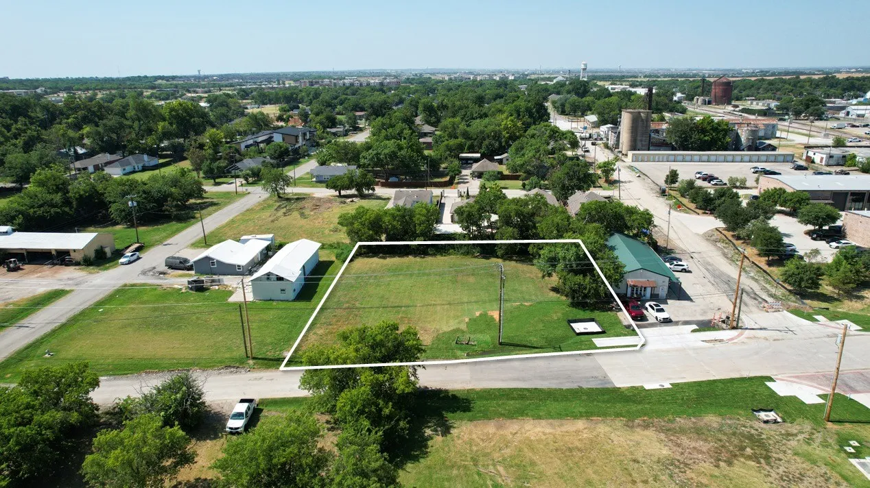 Unimproved Land For Sale in Collin County , 0000 E Malone Street, Celina, Texas 75009, 0, 0, Garage spaces, 0 Sqft, built in 0, Price $465,000, mls#21338672, Real Estate Agent in Celina, Homes For Sale in Collin county, Homes For Sale in Celina, Realtor in Celina Texas, Real Estate Brokerage Independent Realty Texas, Luminita Cordes Realtor