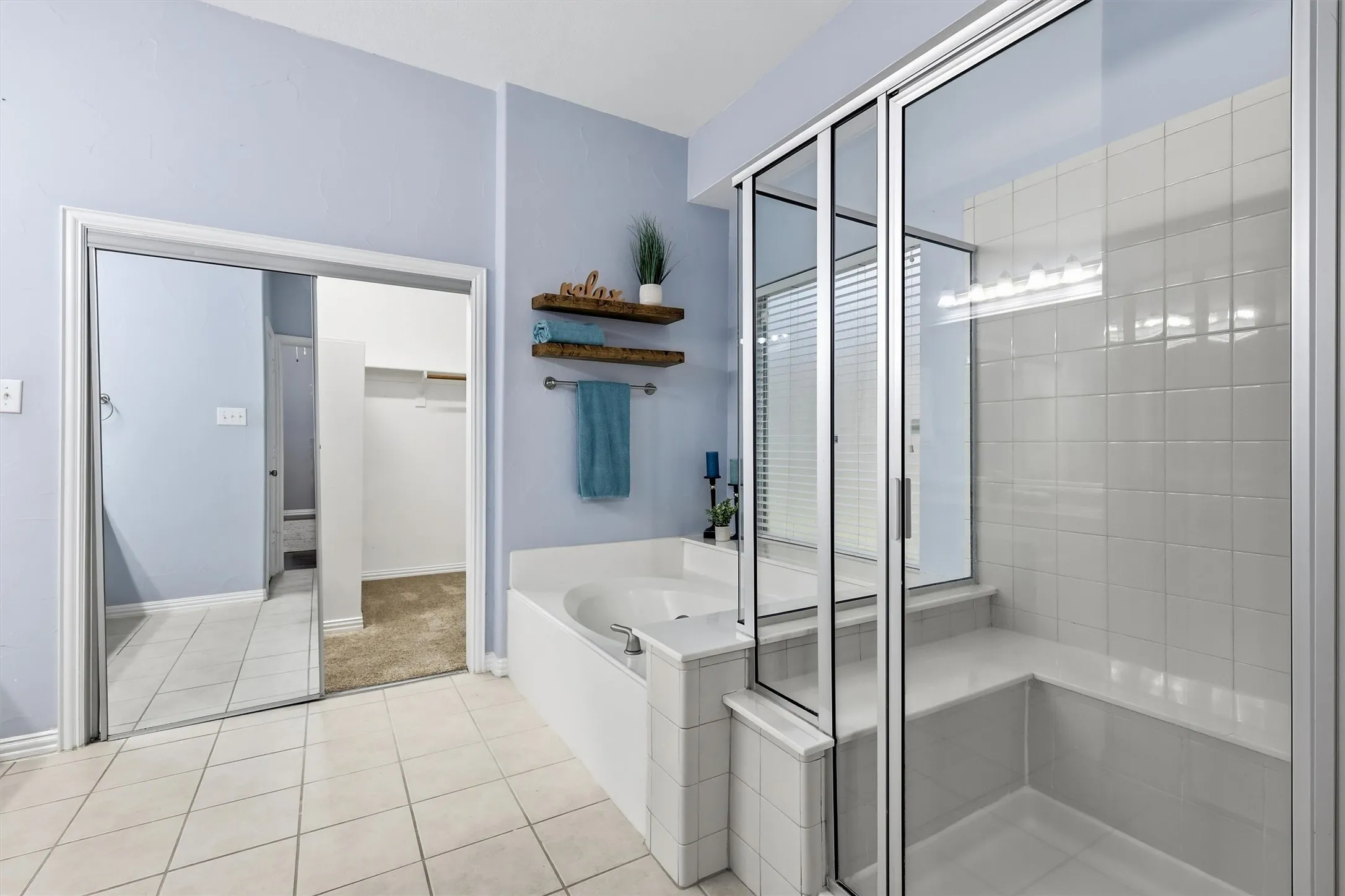 Single Family Residence For Sale in Denton County , 8912 Wyatt Circle, Lantana, Texas 76226, 5 Bedroom, 4 Bathroom, 2 Garage spaces, 3,688 Sqft, built in 2004, mls#21332567, Real Estate Agent in Lantana, Homes For Sale in Denton county, Homes For Sale in Lantana, Realtor in Lantana Texas, Real Estate Brokerage Independent Realty Texas, Luminita Cordes Realtor
