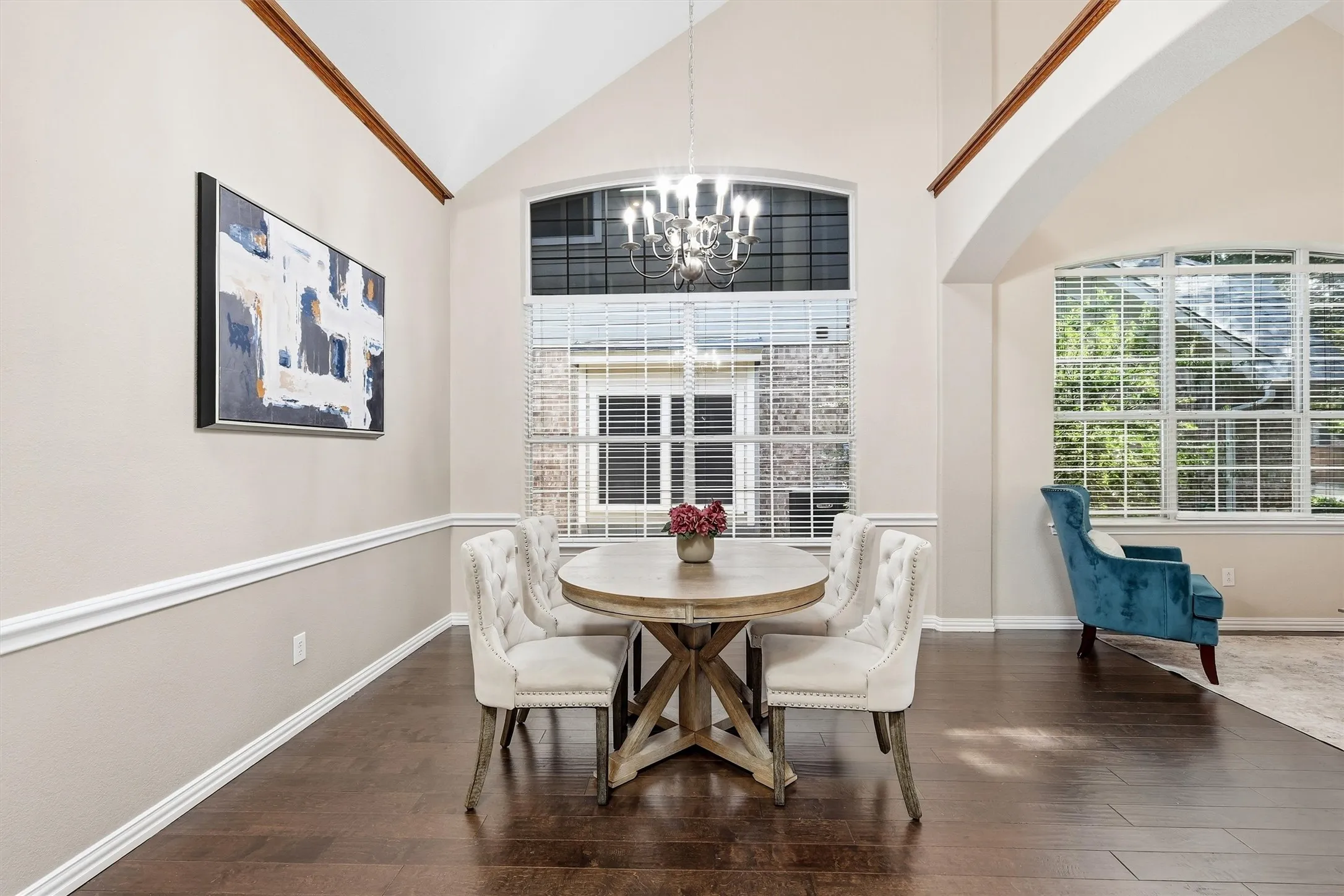 Single Family Residence For Sale in Denton County , 8912 Wyatt Circle, Lantana, Texas 76226, 5 Bedroom, 4 Bathroom, 2 Garage spaces, 3,688 Sqft, built in 2004, mls#21332567, Real Estate Agent in Lantana, Homes For Sale in Denton county, Homes For Sale in Lantana, Realtor in Lantana Texas, Real Estate Brokerage Independent Realty Texas, Luminita Cordes Realtor