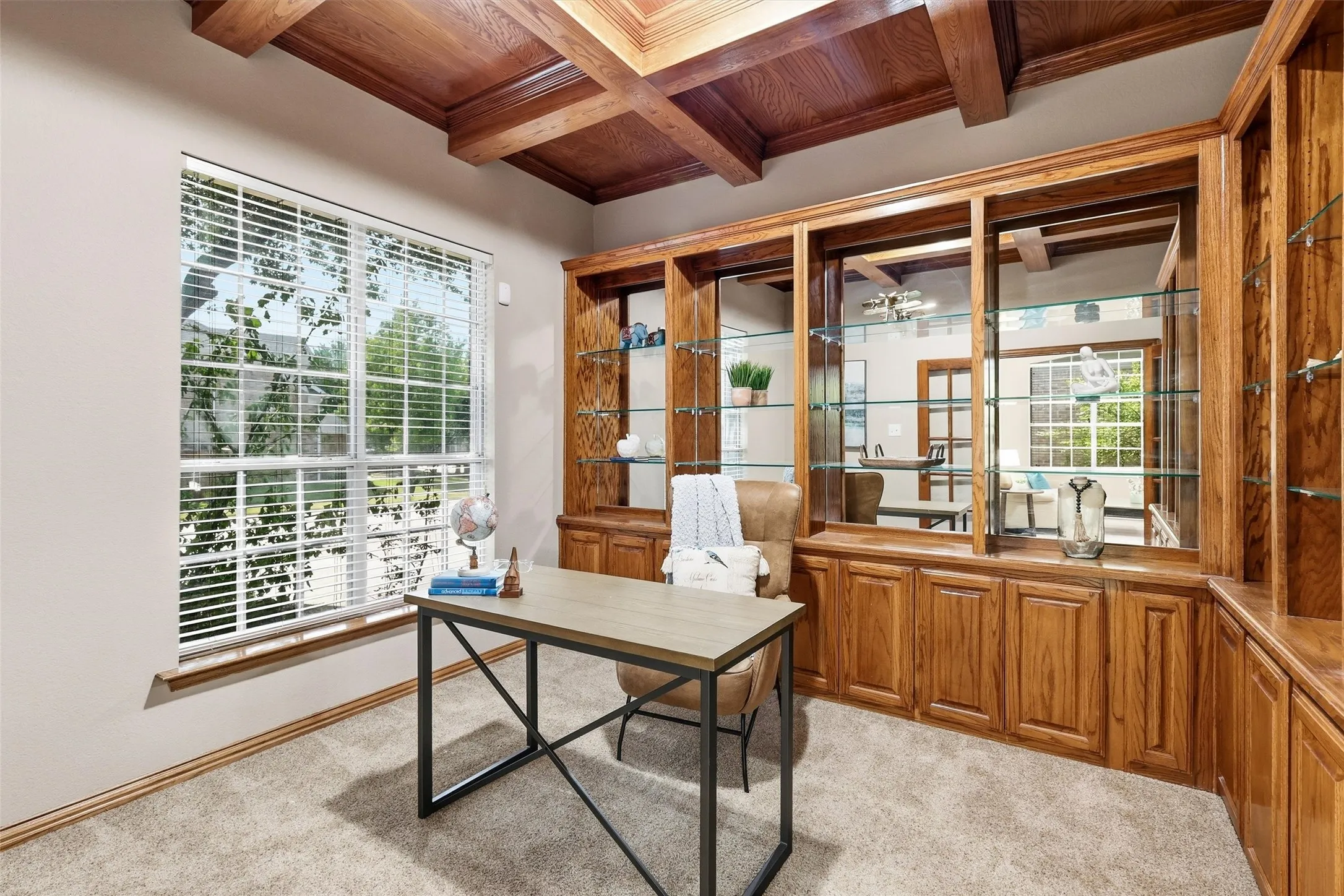 Single Family Residence For Sale in Denton County , 8912 Wyatt Circle, Lantana, Texas 76226, 5 Bedroom, 4 Bathroom, 2 Garage spaces, 3,688 Sqft, built in 2004, mls#21332567, Real Estate Agent in Lantana, Homes For Sale in Denton county, Homes For Sale in Lantana, Realtor in Lantana Texas, Real Estate Brokerage Independent Realty Texas, Luminita Cordes Realtor