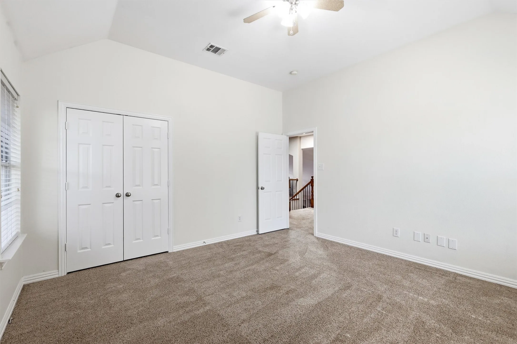 Single Family Residence For Sale in Denton County , 8912 Wyatt Circle, Lantana, Texas 76226, 5 Bedroom, 4 Bathroom, 2 Garage spaces, 3,688 Sqft, built in 2004, mls#21332567, Real Estate Agent in Lantana, Homes For Sale in Denton county, Homes For Sale in Lantana, Realtor in Lantana Texas, Real Estate Brokerage Independent Realty Texas, Luminita Cordes Realtor