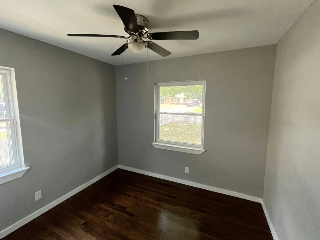 Single Family Residence For Sale in Dallas County , 3250 Highland Woods Circle, Dallas, Texas 75241, 3 Bedroom, 2 Bathroom, 1 Garage spaces, 1,123 Sqft, built in 1963, mls#21342249, Real Estate Agent in Dallas, Homes For Sale in Dallas county, Homes For Sale in Dallas, Realtor in Dallas Texas, Real Estate Brokerage Independent Realty Texas, Luminita Cordes Realtor