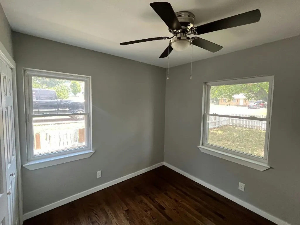 Single Family Residence For Sale in Dallas County , 3250 Highland Woods Circle, Dallas, Texas 75241, 3 Bedroom, 2 Bathroom, 1 Garage spaces, 1,123 Sqft, built in 1963, mls#21342249, Real Estate Agent in Dallas, Homes For Sale in Dallas county, Homes For Sale in Dallas, Realtor in Dallas Texas, Real Estate Brokerage Independent Realty Texas, Luminita Cordes Realtor