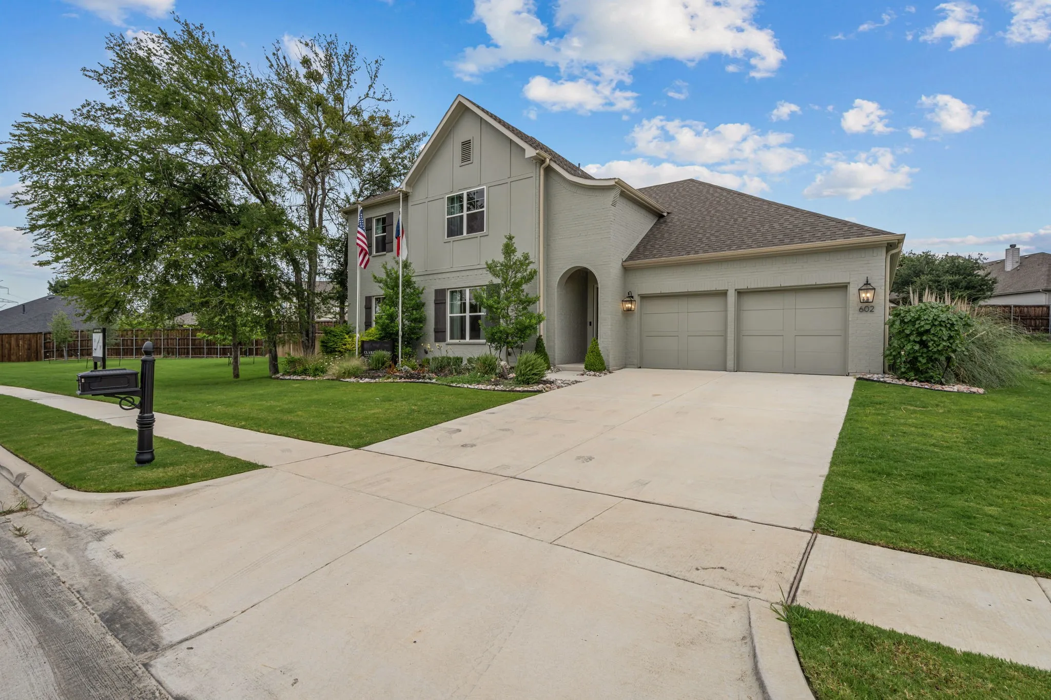 Single Family Residence For Sale in Tarrant County , 602 Sterling Drive, Benbrook, Texas 76126, 4 Bedroom, 3 Bathroom, 2 Garage spaces, 2,713 Sqft, built in 2023, mls#21339787, Real Estate Agent in Benbrook, Homes For Sale in Tarrant county, Homes For Sale in Benbrook, Realtor in Benbrook Texas, Real Estate Brokerage Independent Realty Texas, Luminita Cordes Realtor