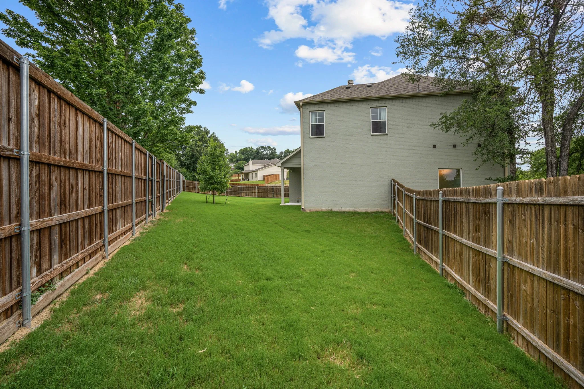 Single Family Residence For Sale in Tarrant County , 602 Sterling Drive, Benbrook, Texas 76126, 4 Bedroom, 3 Bathroom, 2 Garage spaces, 2,713 Sqft, built in 2023, mls#21339787, Real Estate Agent in Benbrook, Homes For Sale in Tarrant county, Homes For Sale in Benbrook, Realtor in Benbrook Texas, Real Estate Brokerage Independent Realty Texas, Luminita Cordes Realtor