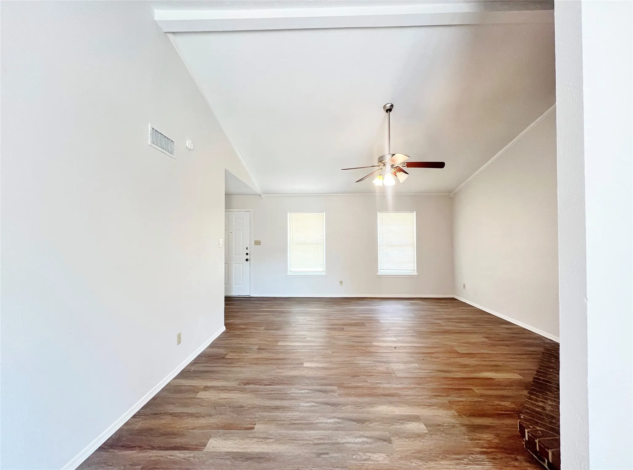 Single Family Residence For Rent in Collin County , 1308 Mistywood Lane, Allen, Texas 75002, 4 Bedroom, 3 Bathroom, Garage spaces, 1,935 Sqft, built in 1984, mls#21342256, Real Estate Agent in Allen, Homes For Rent in Collin county, Homes For Rent in Allen, Realtor in Allen Texas, Real Estate Brokerage Independent Realty Texas, Luminita Cordes Realtor