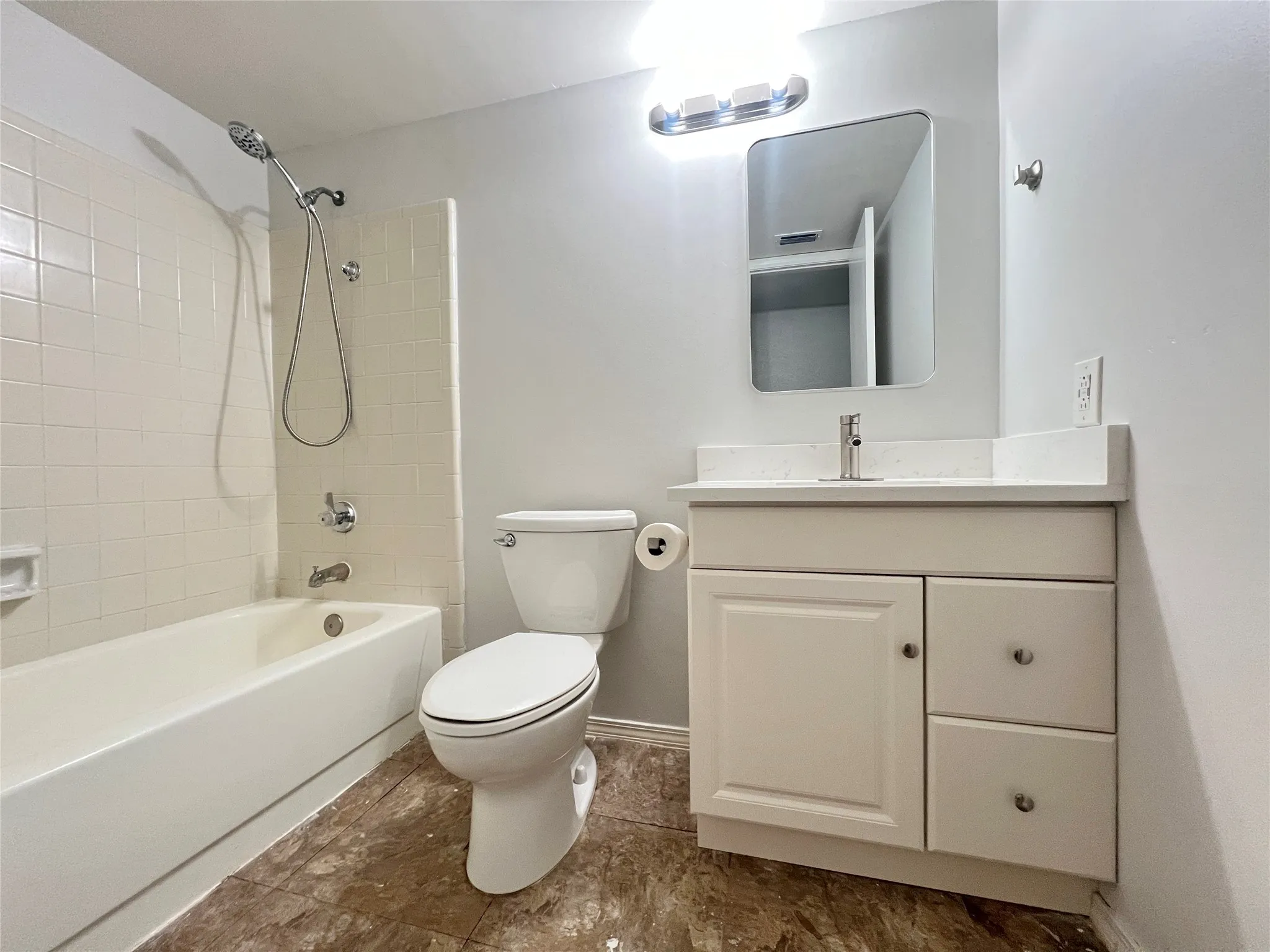 Single Family Residence For Rent in Collin County , 1308 Mistywood Lane, Allen, Texas 75002, 4 Bedroom, 3 Bathroom, Garage spaces, 1,935 Sqft, built in 1984, mls#21342256, Real Estate Agent in Allen, Homes For Rent in Collin county, Homes For Rent in Allen, Realtor in Allen Texas, Real Estate Brokerage Independent Realty Texas, Luminita Cordes Realtor