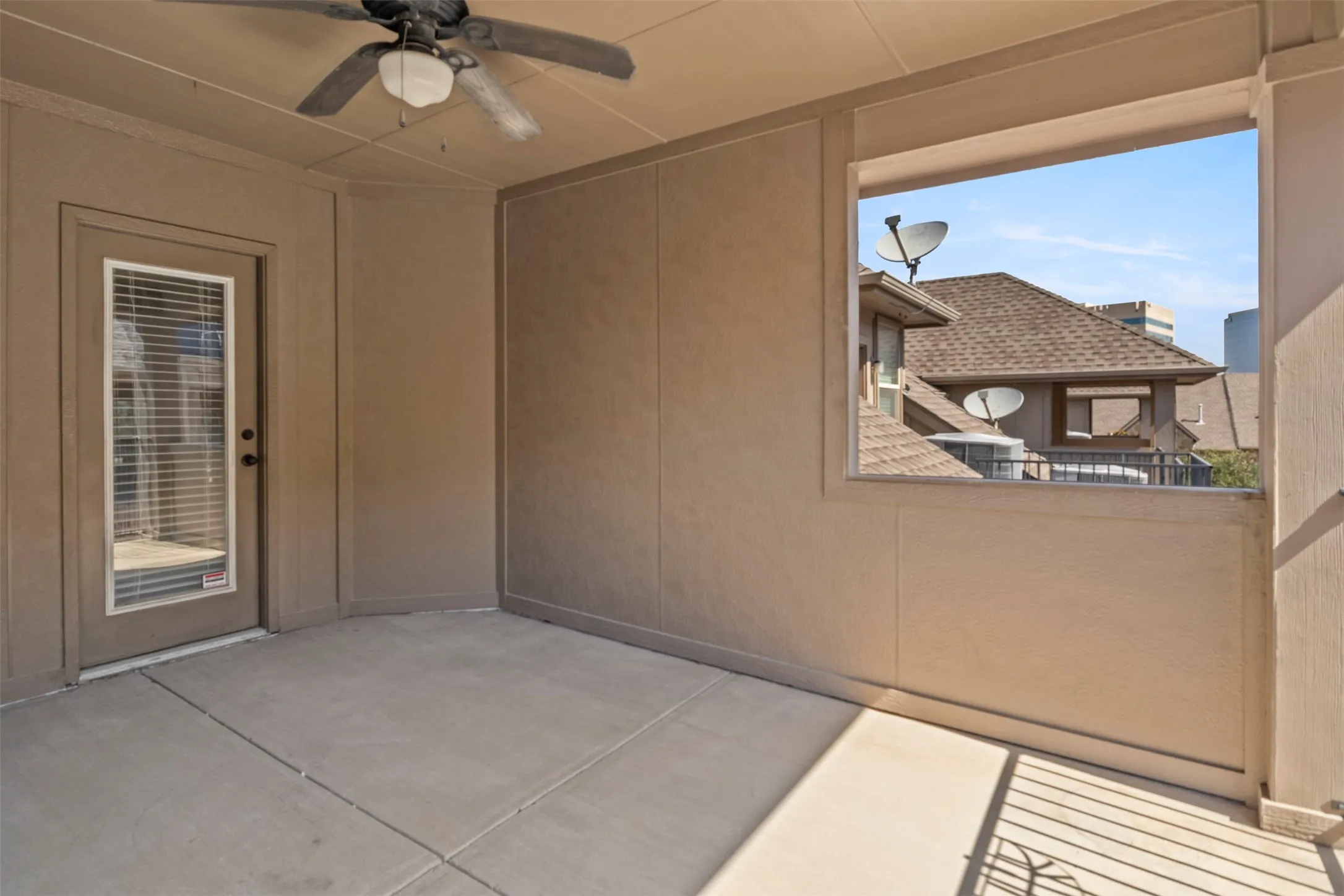 Townhouse For Sale in Collin County , 7922 Presley Avenue, Plano, Texas 75024, 3 Bedroom, 4 Bathroom, 2 Garage spaces, 1,993 Sqft, built in 2010, mls#21338202, Real Estate Agent in Plano, Homes For Sale in Collin county, Homes For Sale in Plano, Realtor in Plano Texas, Real Estate Brokerage Independent Realty Texas, Luminita Cordes Realtor