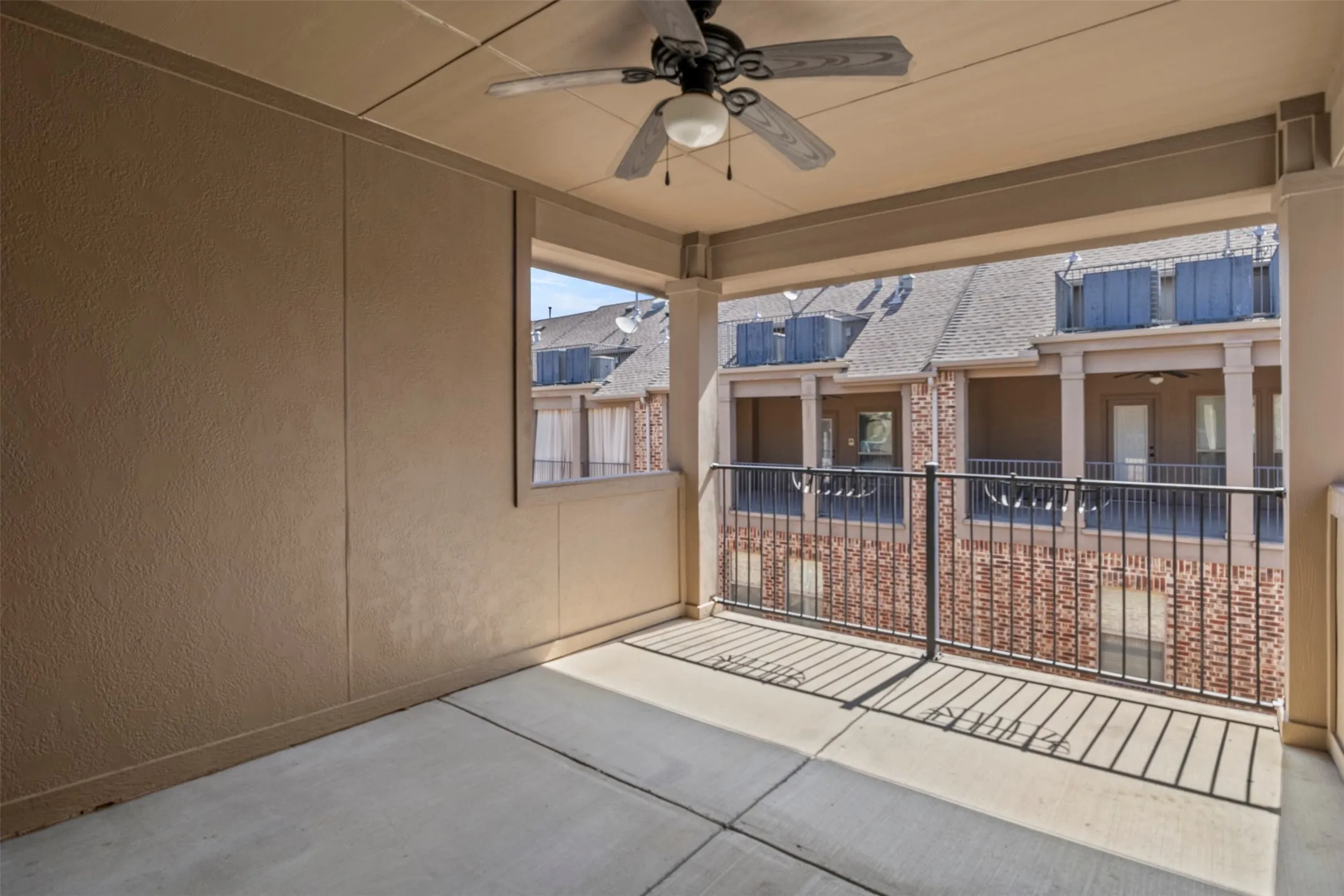 Townhouse For Sale in Collin County , 7922 Presley Avenue, Plano, Texas 75024, 3 Bedroom, 4 Bathroom, 2 Garage spaces, 1,993 Sqft, built in 2010, mls#21338202, Real Estate Agent in Plano, Homes For Sale in Collin county, Homes For Sale in Plano, Realtor in Plano Texas, Real Estate Brokerage Independent Realty Texas, Luminita Cordes Realtor