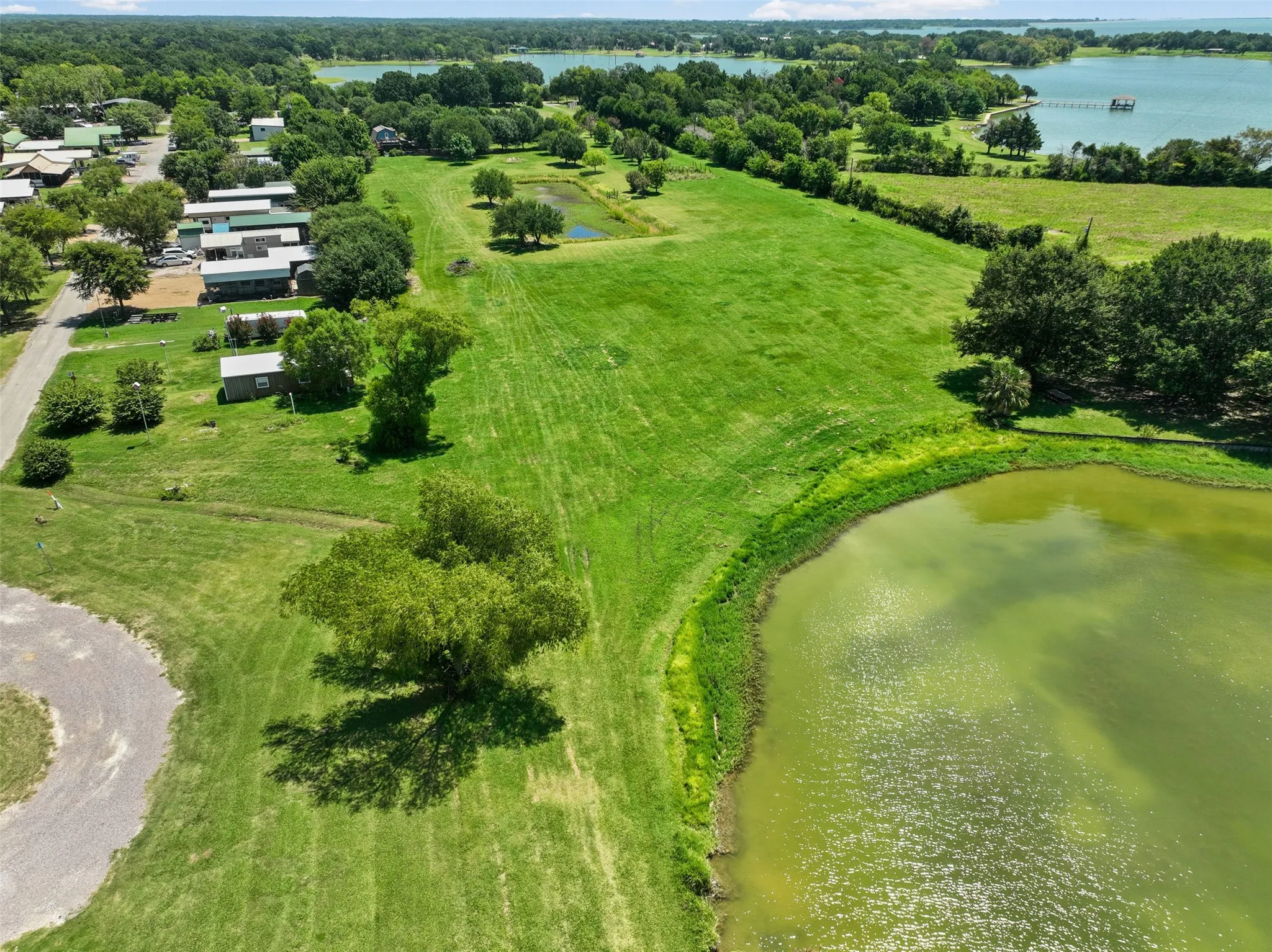 Single Family Residence For Sale in Navarro County , 1109 SE County Road 3300, Kerens, Texas 75144, 2 Bedroom, 2 Bathroom, 4 Garage spaces, 1,080 Sqft, built in 2006, mls#21340458, Real Estate Agent in Kerens, Homes For Sale in Navarro county, Homes For Sale in Kerens, Realtor in Kerens Texas, Real Estate Brokerage Independent Realty Texas, Luminita Cordes Realtor