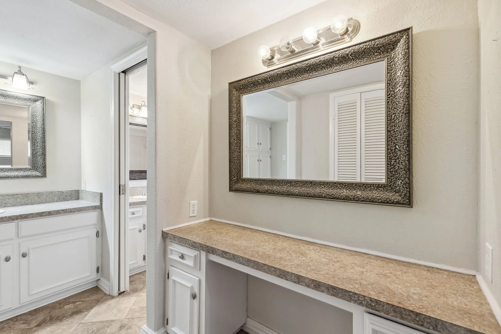 Single Family Residence For Rent in Dallas County , 9611 Meadowhill Drive, Dallas, Texas 75238, 3 Bedroom, 3 Bathroom, 2 Garage spaces, 2,078 Sqft, built in 1963, Price $3,495, mls#21342203, Real Estate Agent in Dallas, Homes For Rent in Dallas county, Homes For Rent in Dallas, Realtor in Dallas Texas, Real Estate Brokerage Independent Realty Texas, Luminita Cordes Realtor