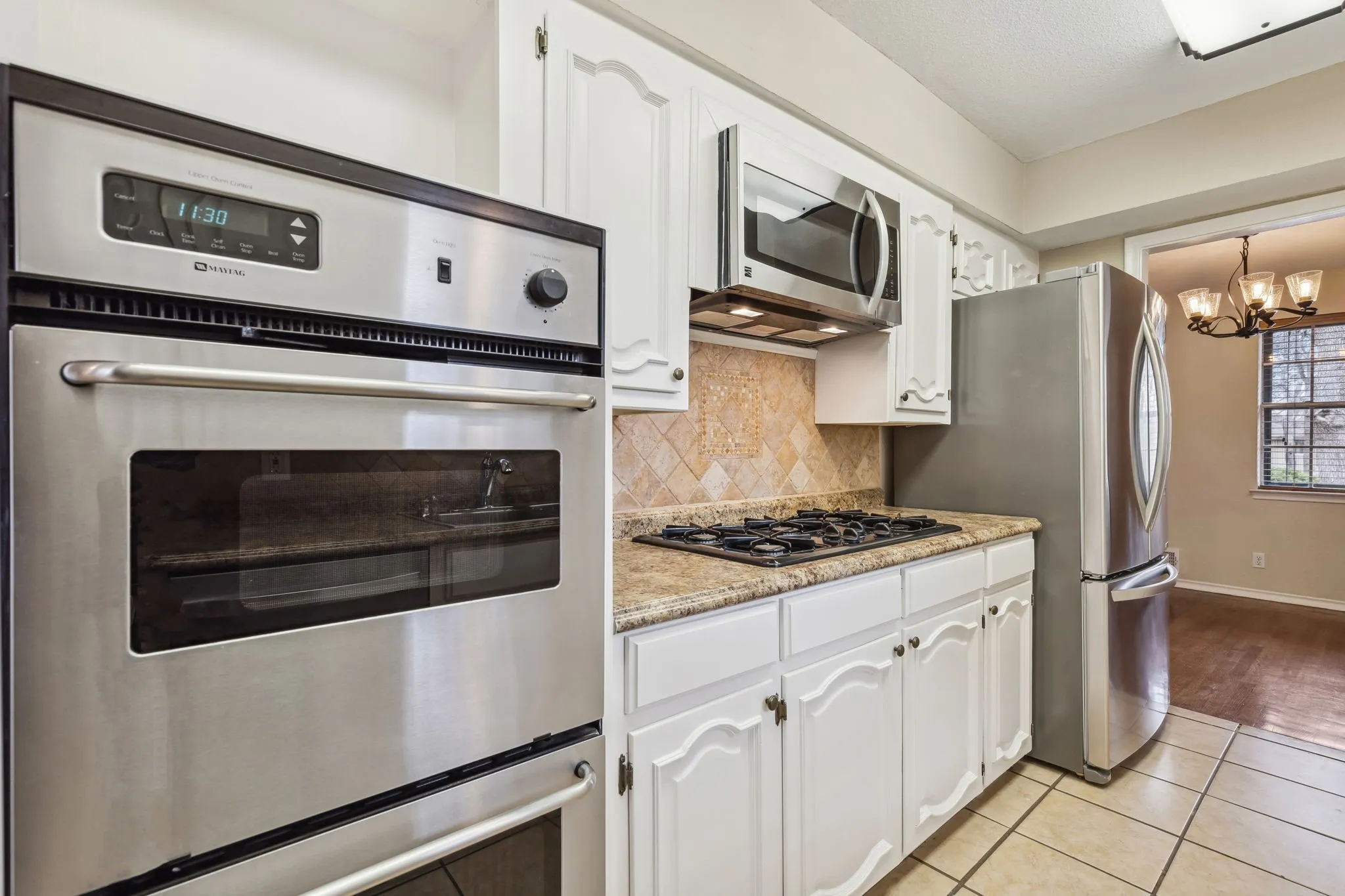 Single Family Residence For Rent in Dallas County , 9611 Meadowhill Drive, Dallas, Texas 75238, 3 Bedroom, 3 Bathroom, 2 Garage spaces, 2,078 Sqft, built in 1963, Price $3,495, mls#21342203, Real Estate Agent in Dallas, Homes For Rent in Dallas county, Homes For Rent in Dallas, Realtor in Dallas Texas, Real Estate Brokerage Independent Realty Texas, Luminita Cordes Realtor