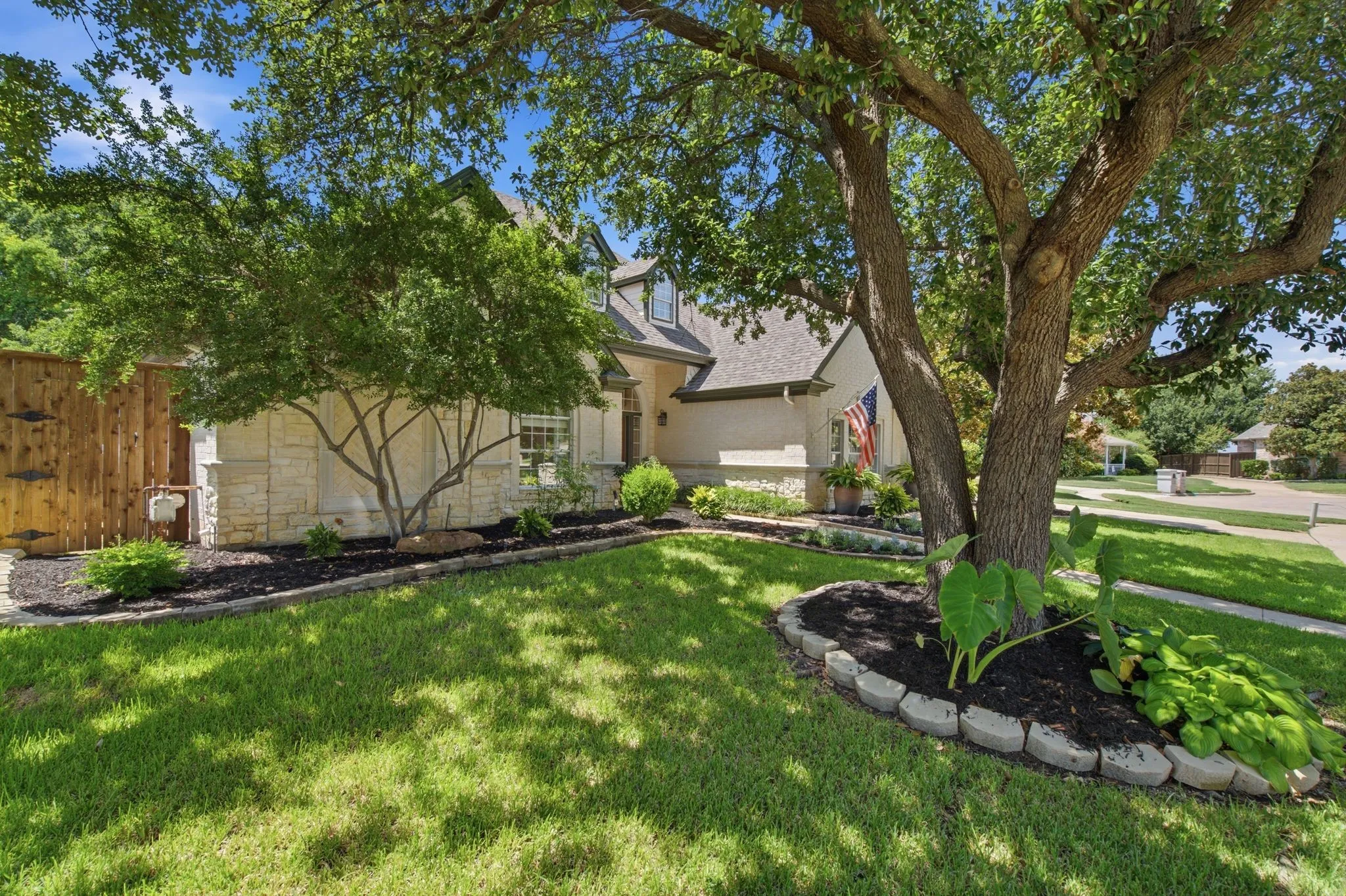 Single Family Residence For Sale in Tarrant County , 4114 Steeplechase Drive, Colleyville, Texas 76034, 4 Bedroom, 3 Bathroom, 3 Garage spaces, 3,696 Sqft, built in 1998, mls#21341396, Real Estate Agent in Colleyville, Homes For Sale in Tarrant county, Homes For Sale in Colleyville, Realtor in Colleyville Texas, Real Estate Brokerage Independent Realty Texas, Luminita Cordes Realtor