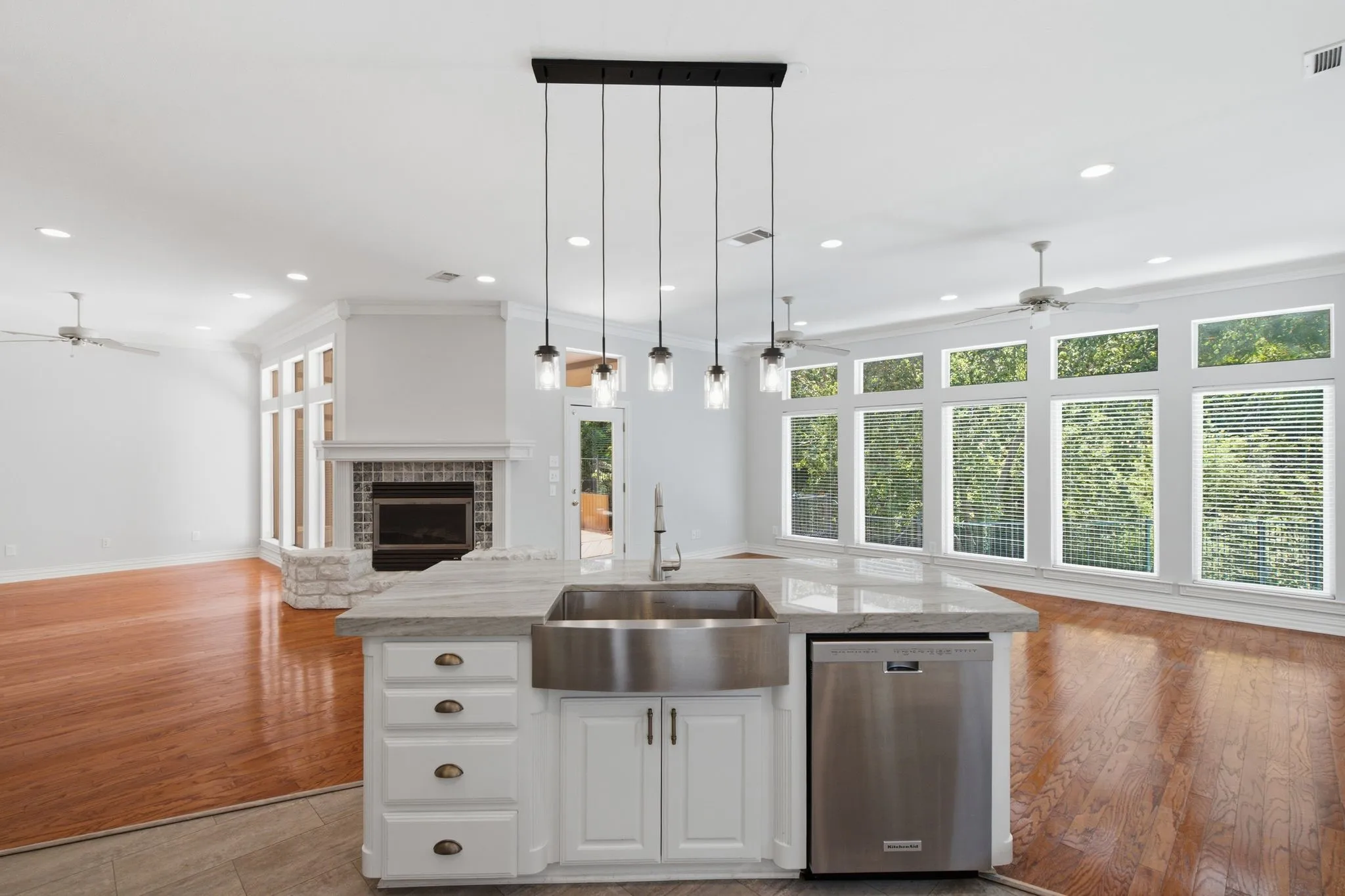 Single Family Residence For Sale in Tarrant County , 4114 Steeplechase Drive, Colleyville, Texas 76034, 4 Bedroom, 3 Bathroom, 3 Garage spaces, 3,696 Sqft, built in 1998, mls#21341396, Real Estate Agent in Colleyville, Homes For Sale in Tarrant county, Homes For Sale in Colleyville, Realtor in Colleyville Texas, Real Estate Brokerage Independent Realty Texas, Luminita Cordes Realtor