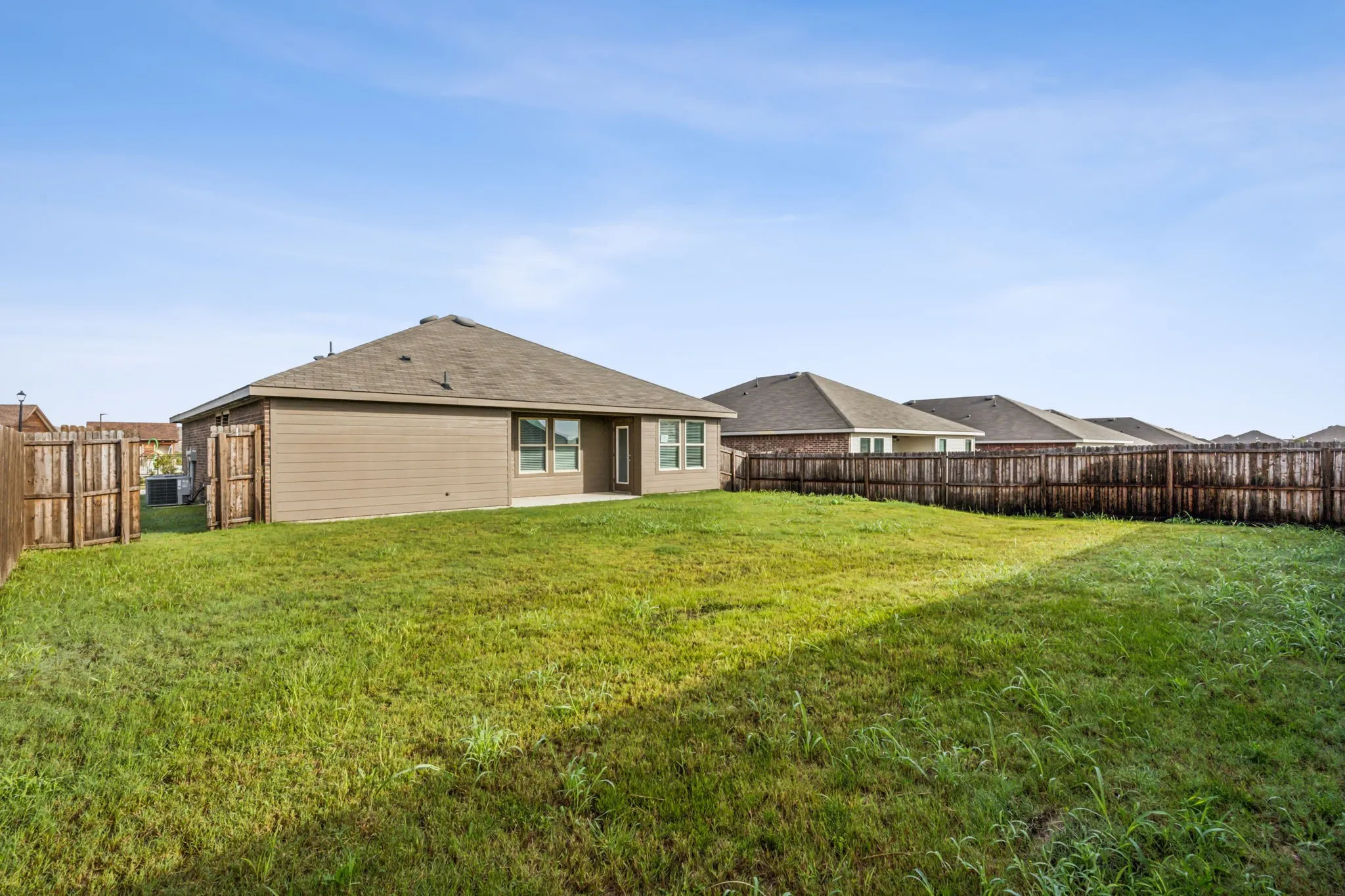 Single Family Residence For Rent in Collin County , 606 Wrangler Drive, Josephine, Texas 75189, 3 Bedroom, 2 Bathroom, 2 Garage spaces, 1,310 Sqft, built in 2021, mls#21340406, Real Estate Agent in Josephine, Homes For Rent in Collin county, Homes For Rent in Josephine, Realtor in Josephine Texas, Real Estate Brokerage Independent Realty Texas, Luminita Cordes Realtor