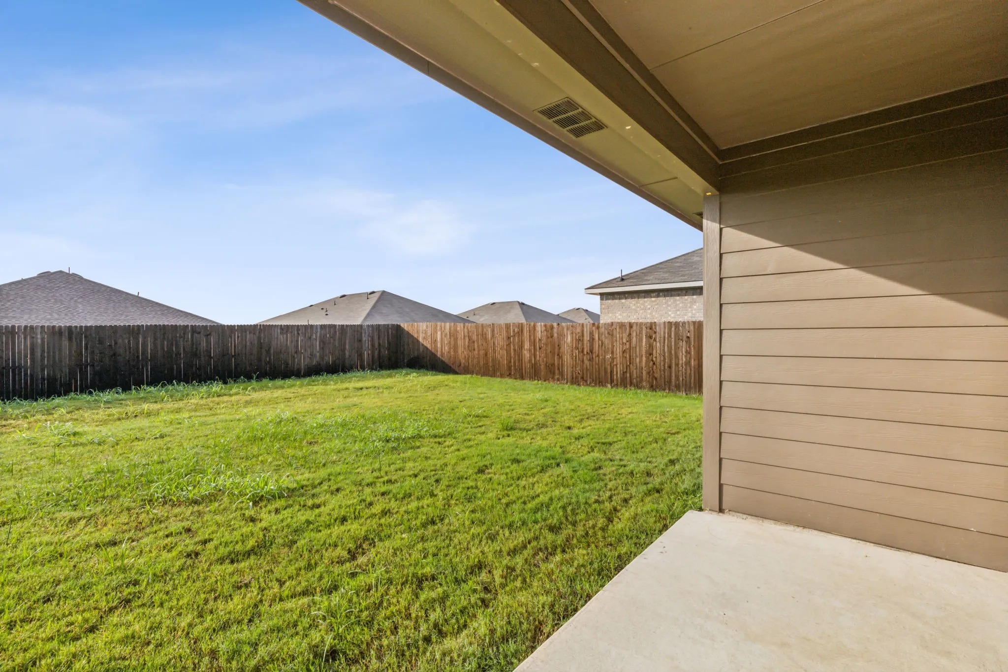 Single Family Residence For Rent in Collin County , 606 Wrangler Drive, Josephine, Texas 75189, 3 Bedroom, 2 Bathroom, 2 Garage spaces, 1,310 Sqft, built in 2021, mls#21340406, Real Estate Agent in Josephine, Homes For Rent in Collin county, Homes For Rent in Josephine, Realtor in Josephine Texas, Real Estate Brokerage Independent Realty Texas, Luminita Cordes Realtor