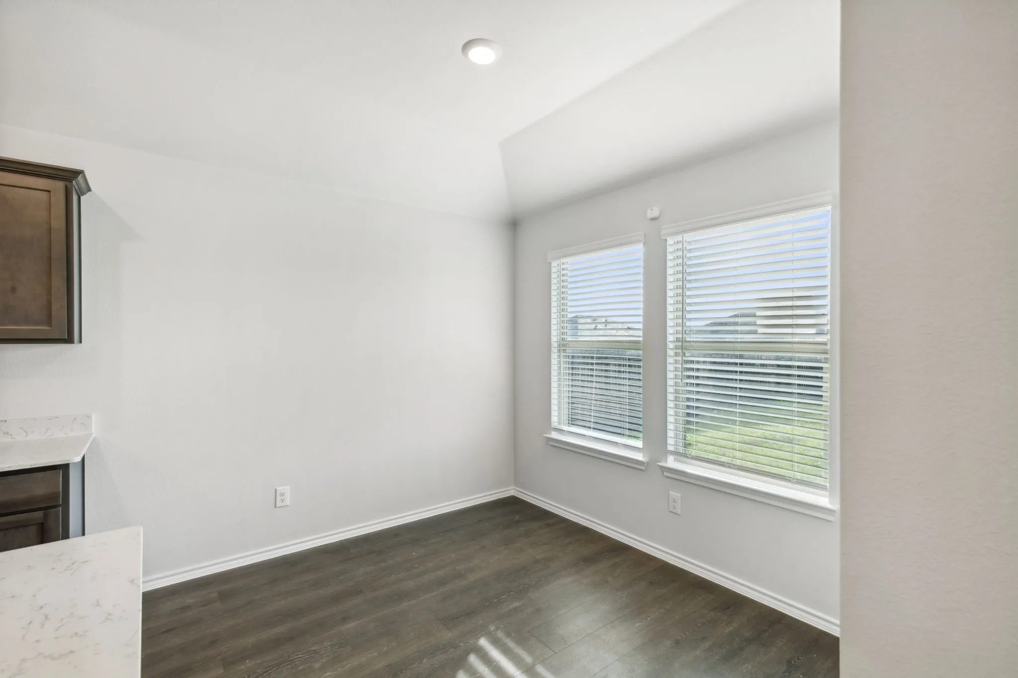 Single Family Residence For Rent in Collin County , 606 Wrangler Drive, Josephine, Texas 75189, 3 Bedroom, 2 Bathroom, 2 Garage spaces, 1,310 Sqft, built in 2021, mls#21340406, Real Estate Agent in Josephine, Homes For Rent in Collin county, Homes For Rent in Josephine, Realtor in Josephine Texas, Real Estate Brokerage Independent Realty Texas, Luminita Cordes Realtor