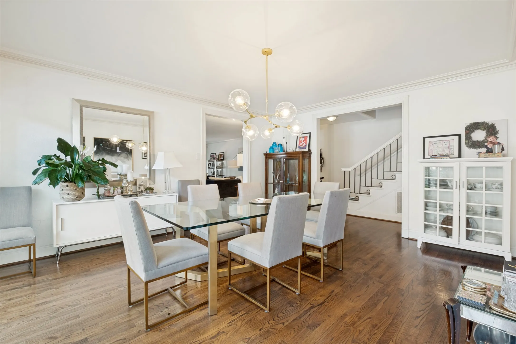 4504 Dining Room