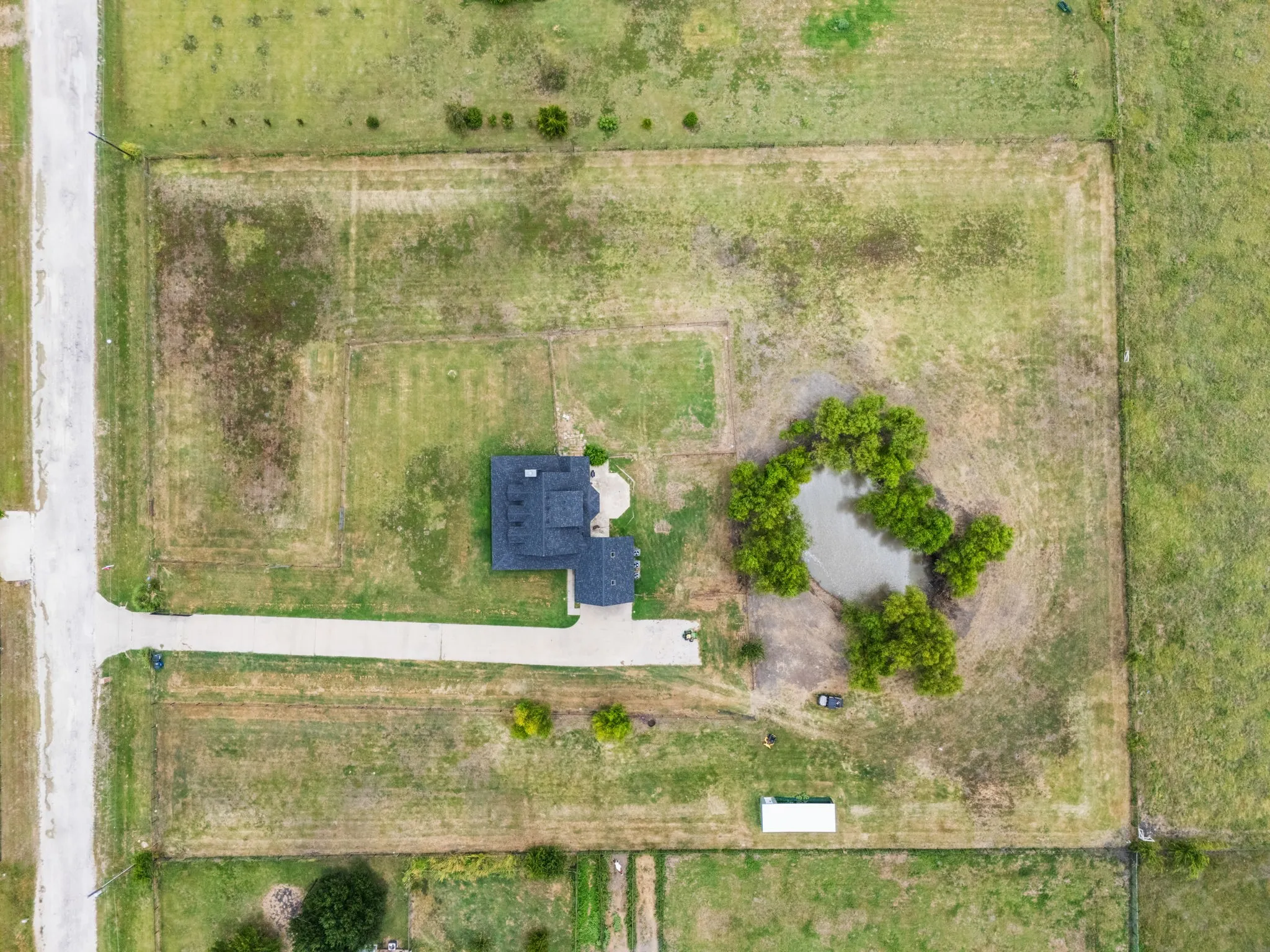 Single Family Residence For Sale in Rockwall County , 1068 Frontier Trail, Mclendon Chisholm, Texas 75032, 4 Bedroom, 3 Bathroom, 2 Garage spaces, 2,300 Sqft, built in 2001, mls#21342272, Real Estate Agent in Mclendon Chisholm, Homes For Sale in Rockwall county, Homes For Sale in Mclendon Chisholm, Realtor in Mclendon Chisholm Texas, Real Estate Brokerage Independent Realty Texas, Luminita Cordes Realtor