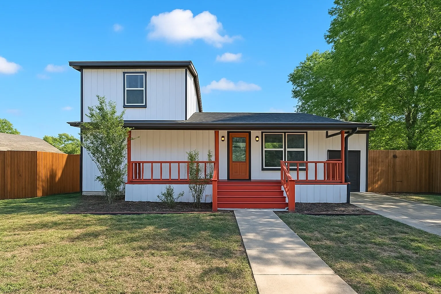 Single Family Residence For Sale in Collin County , 508 W White Avenue, Mc Kinney, Texas 75069, 3 Bedrooms, 4 Bathrooms, 1 Garage spaces, 2,909 Sqft, built in 1957, Price $530,000, mls#21336802, Real Estate Agent in Mc Kinney, Homes For Sale in Collin county, Homes For Sale in Mc Kinney, Realtor in Mc Kinney Texas, Real Estate Brokerage Independent Realty Texas, Luminita Cordes Realtor