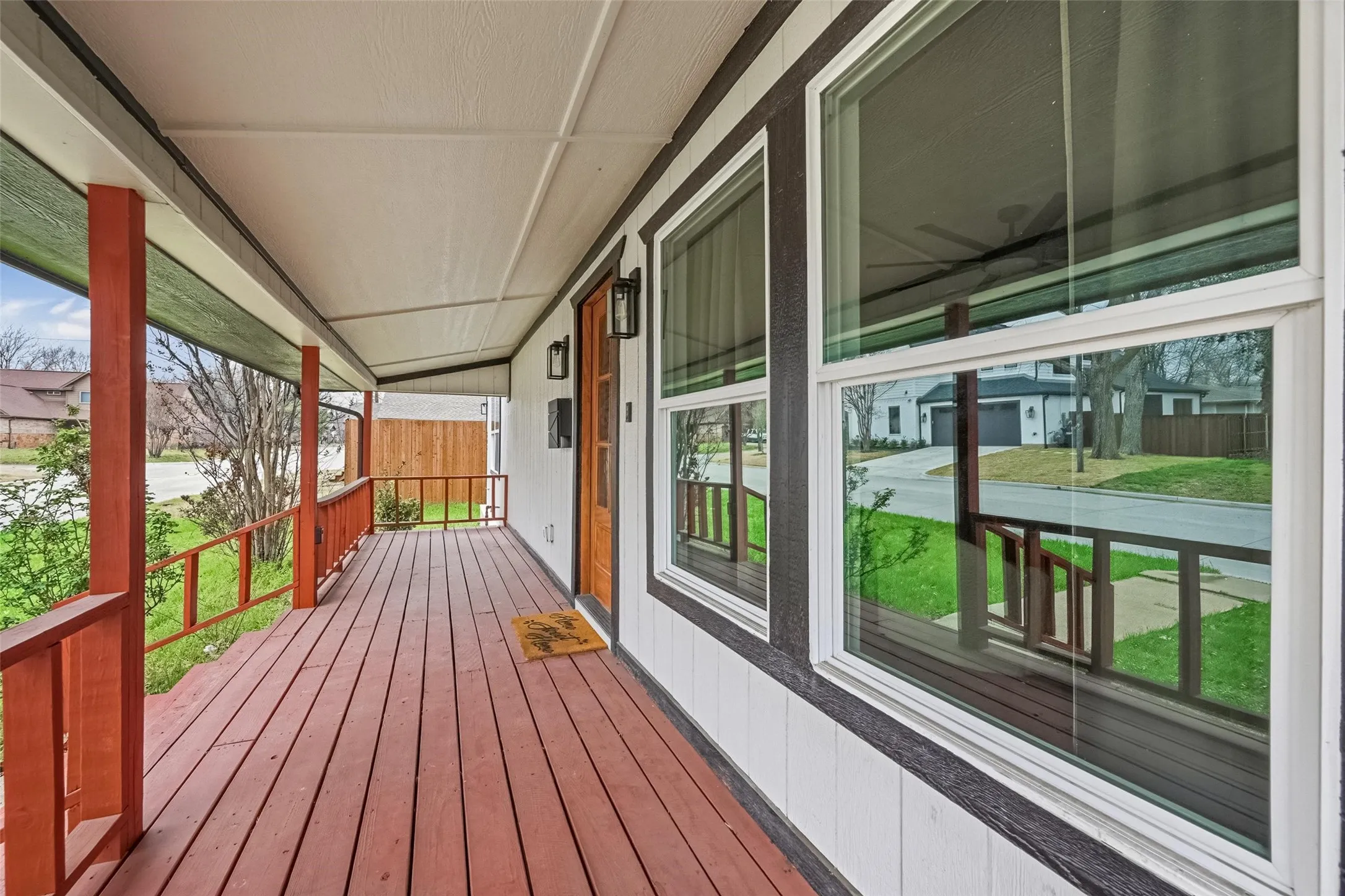 Single Family Residence For Sale in Collin County , 508 W White Avenue, Mc Kinney, Texas 75069, 3 Bedrooms, 4 Bathrooms, 1 Garage spaces, 2,909 Sqft, built in 1957, Price $530,000, mls#21336802, Real Estate Agent in Mc Kinney, Homes For Sale in Collin county, Homes For Sale in Mc Kinney, Realtor in Mc Kinney Texas, Real Estate Brokerage Independent Realty Texas, Luminita Cordes Realtor