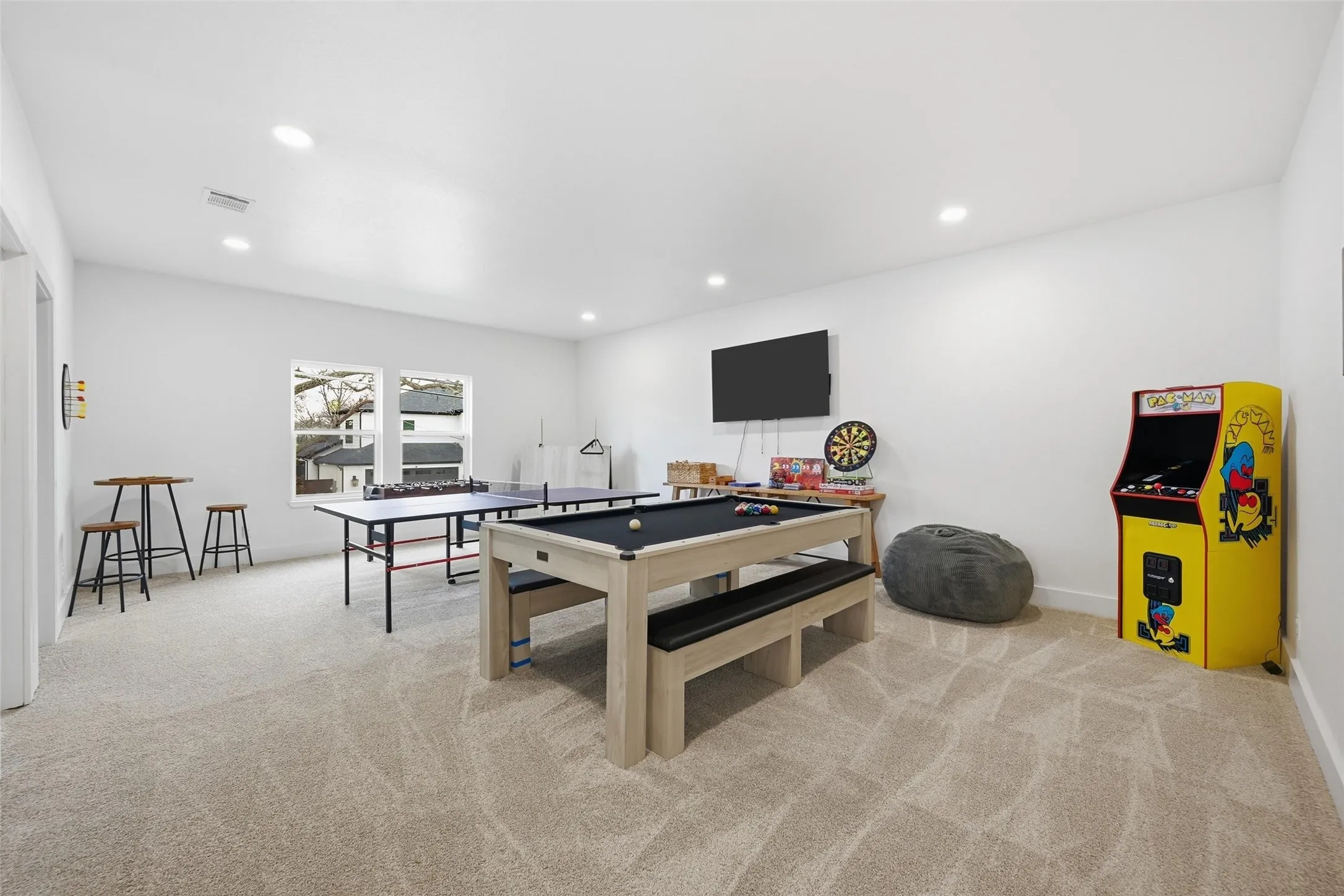 Single Family Residence For Sale in Collin County , 508 W White Avenue, Mc Kinney, Texas 75069, 3 Bedrooms, 4 Bathrooms, 1 Garage spaces, 2,909 Sqft, built in 1957, Price $530,000, mls#21336802, Real Estate Agent in Mc Kinney, Homes For Sale in Collin county, Homes For Sale in Mc Kinney, Realtor in Mc Kinney Texas, Real Estate Brokerage Independent Realty Texas, Luminita Cordes Realtor
