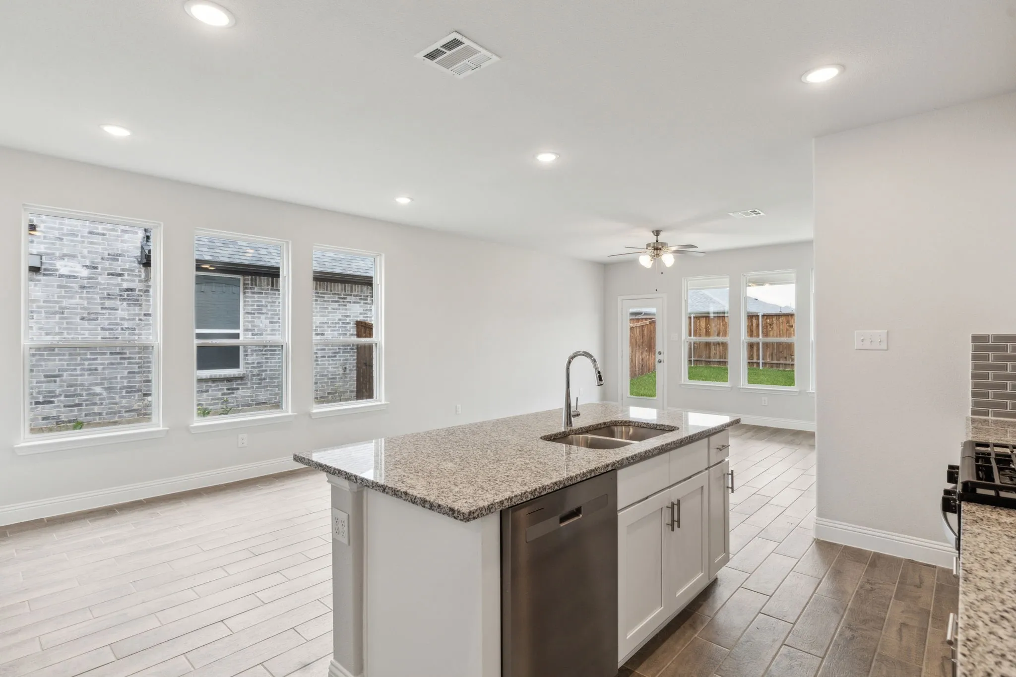 Single Family Residence For Sale in Collin County , 709 Rain Barrel Place, Weston, Texas 75009, 4 Bedroom, 3 Bathroom, 2 Garage spaces, 2,148 Sqft, built in 2023, mls#21342300, Real Estate Agent in Weston, Homes For Sale in Collin county, Homes For Sale in Weston, Realtor in Weston Texas, Real Estate Brokerage Independent Realty Texas, Luminita Cordes Realtor