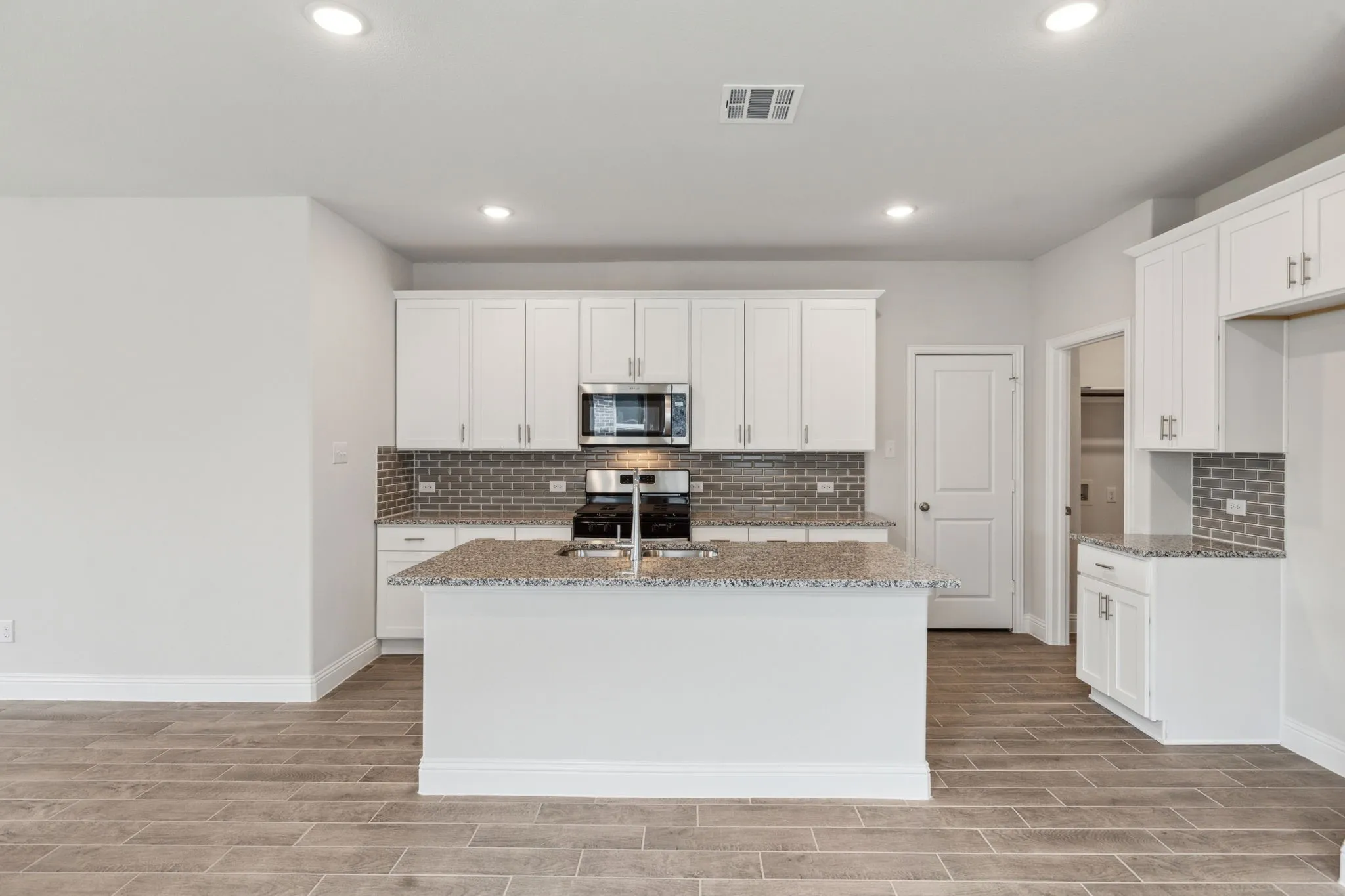 Single Family Residence For Sale in Collin County , 709 Rain Barrel Place, Weston, Texas 75009, 4 Bedroom, 3 Bathroom, 2 Garage spaces, 2,148 Sqft, built in 2023, mls#21342300, Real Estate Agent in Weston, Homes For Sale in Collin county, Homes For Sale in Weston, Realtor in Weston Texas, Real Estate Brokerage Independent Realty Texas, Luminita Cordes Realtor