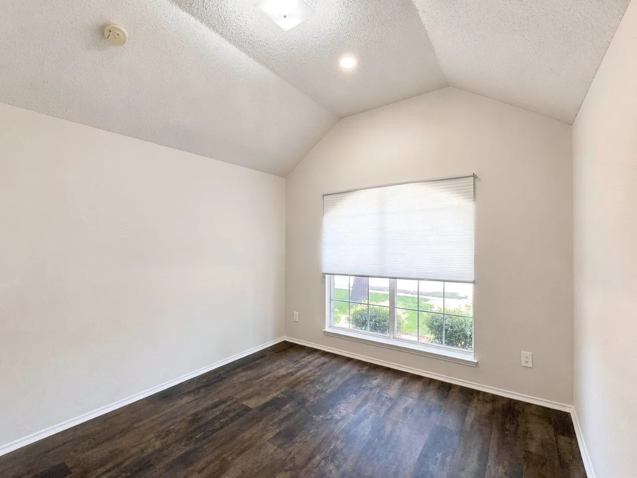 Single Family Residence For Rent in Collin County , 9903 Presthope Drive, Frisco, Texas 75035, 4 Bedroom, 2 Bathroom, 2 Garage spaces, 2,160 Sqft, built in 1998, mls#21342317, Real Estate Agent in Frisco, Homes For Rent in Collin county, Homes For Rent in Frisco, Realtor in Frisco Texas, Real Estate Brokerage Independent Realty Texas, Luminita Cordes Realtor
