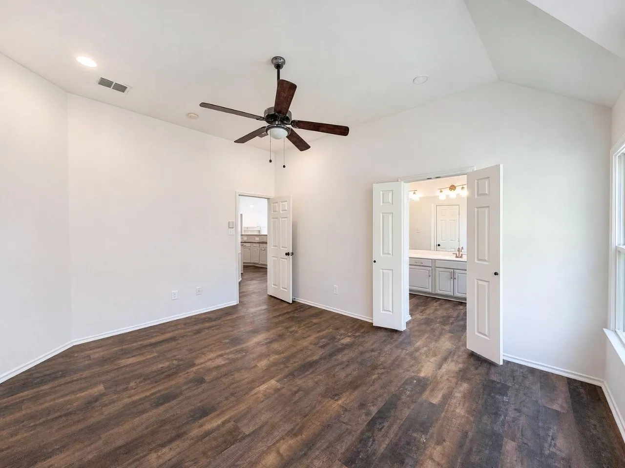 Single Family Residence For Rent in Collin County , 9903 Presthope Drive, Frisco, Texas 75035, 4 Bedroom, 2 Bathroom, 2 Garage spaces, 2,160 Sqft, built in 1998, mls#21342317, Real Estate Agent in Frisco, Homes For Rent in Collin county, Homes For Rent in Frisco, Realtor in Frisco Texas, Real Estate Brokerage Independent Realty Texas, Luminita Cordes Realtor