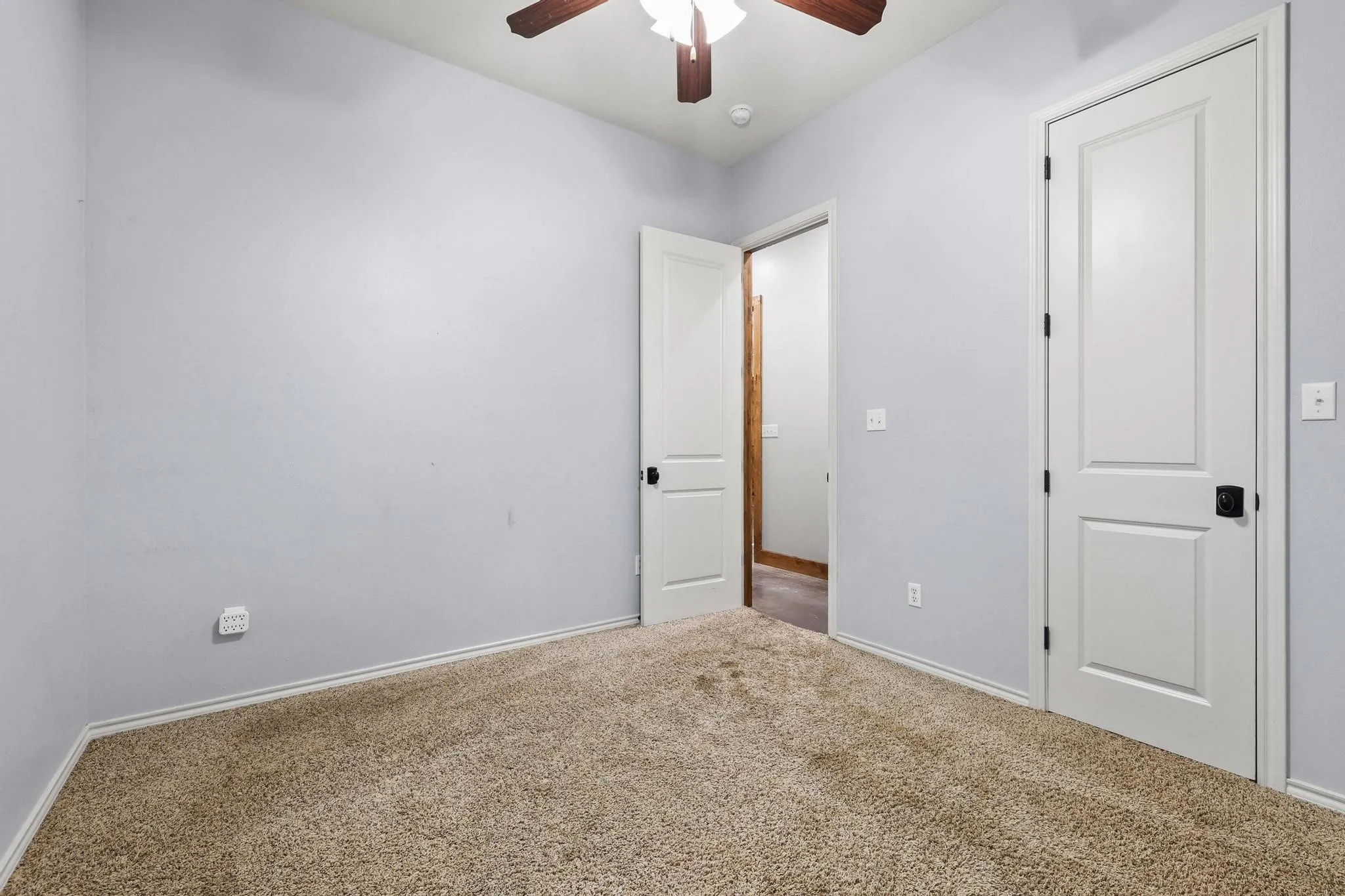 Single Family Residence For Sale in Hunt County , 7106 County Road 4729 2, Commerce, Texas 75428, 4 Bedroom, 3 Bathroom, Garage spaces, 3,070 Sqft, built in 2012, mls#21342336, Real Estate Agent in Commerce, Homes For Sale in Hunt county, Homes For Sale in Commerce, Realtor in Commerce Texas, Real Estate Brokerage Independent Realty Texas, Luminita Cordes Realtor
