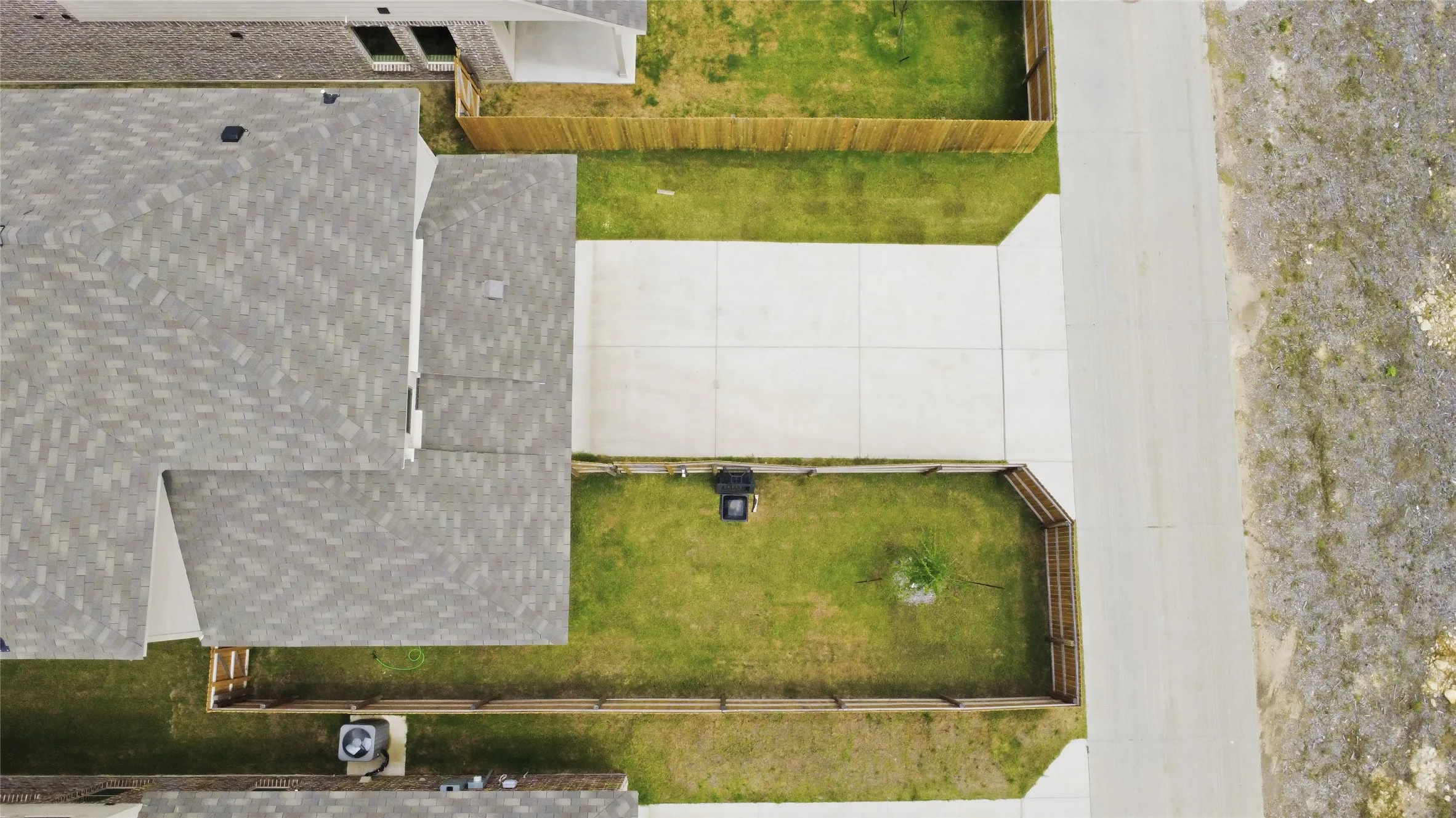 Single Family Residence For Sale in Tarrant County , 9920 Little Tree Lane, Fort Worth, Texas 76179, 3 Bedroom, 3 Bathroom, 2 Garage spaces, 2,091 Sqft, built in 2024, mls#21341613, Real Estate Agent in Fort Worth, Homes For Sale in Tarrant county, Homes For Sale in Fort Worth, Realtor in Fort Worth Texas, Real Estate Brokerage Independent Realty Texas, Luminita Cordes Realtor