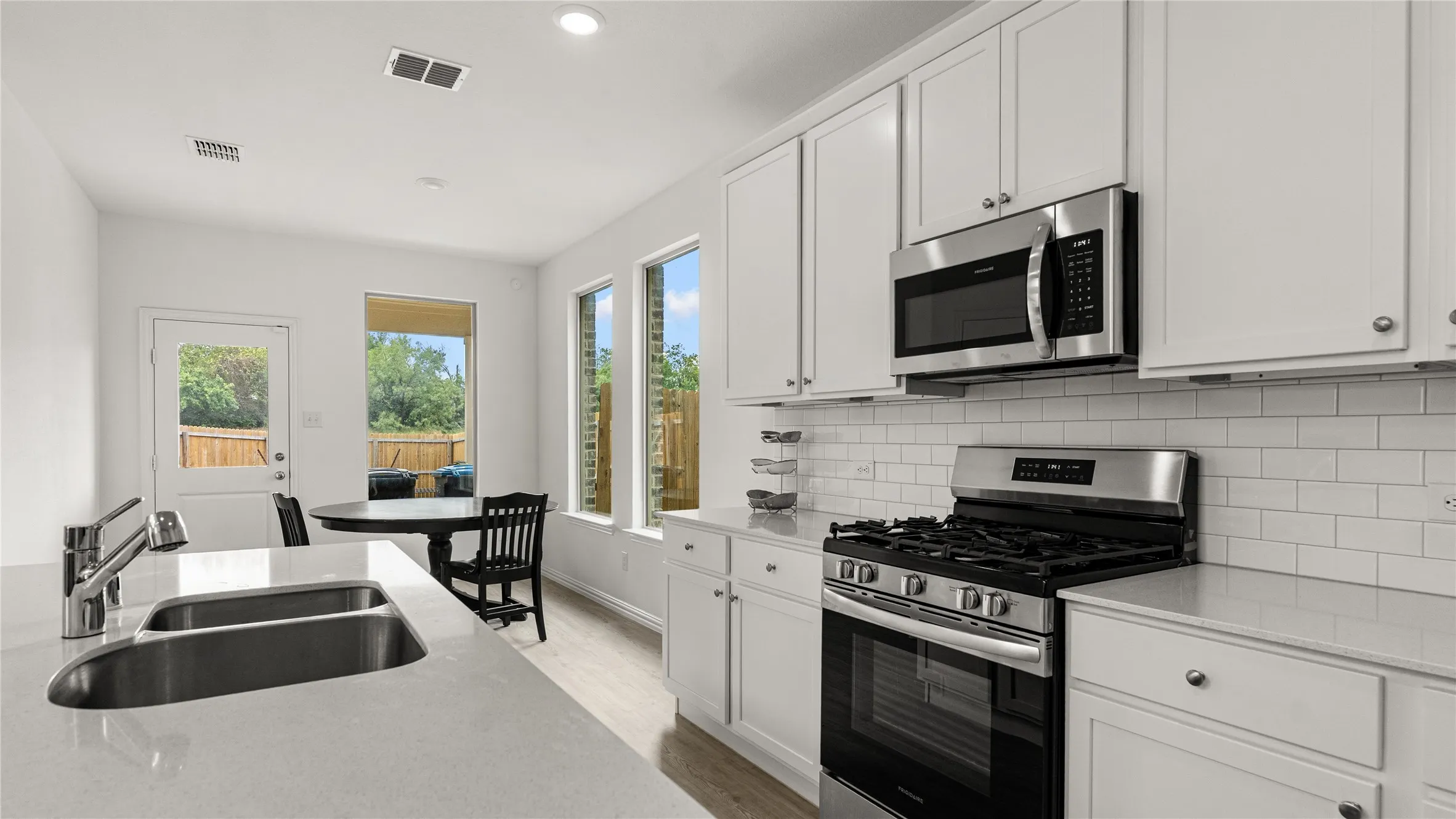 Single Family Residence For Sale in Tarrant County , 9920 Little Tree Lane, Fort Worth, Texas 76179, 3 Bedroom, 3 Bathroom, 2 Garage spaces, 2,091 Sqft, built in 2024, mls#21341613, Real Estate Agent in Fort Worth, Homes For Sale in Tarrant county, Homes For Sale in Fort Worth, Realtor in Fort Worth Texas, Real Estate Brokerage Independent Realty Texas, Luminita Cordes Realtor